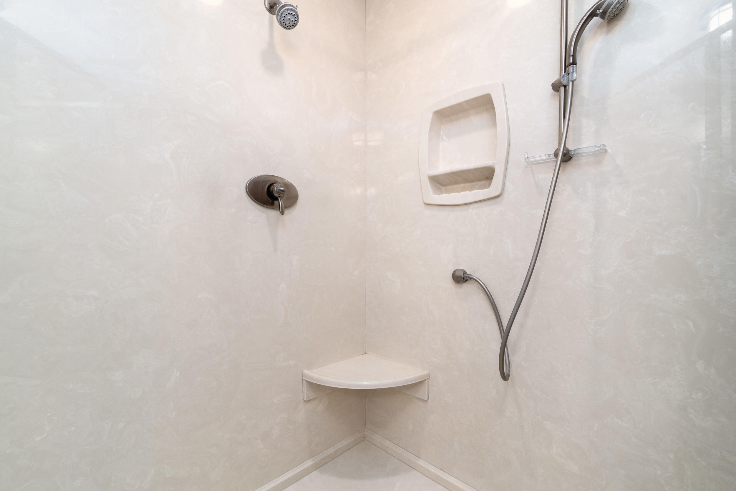 Snug Harbor Townhomes - Residential Lease