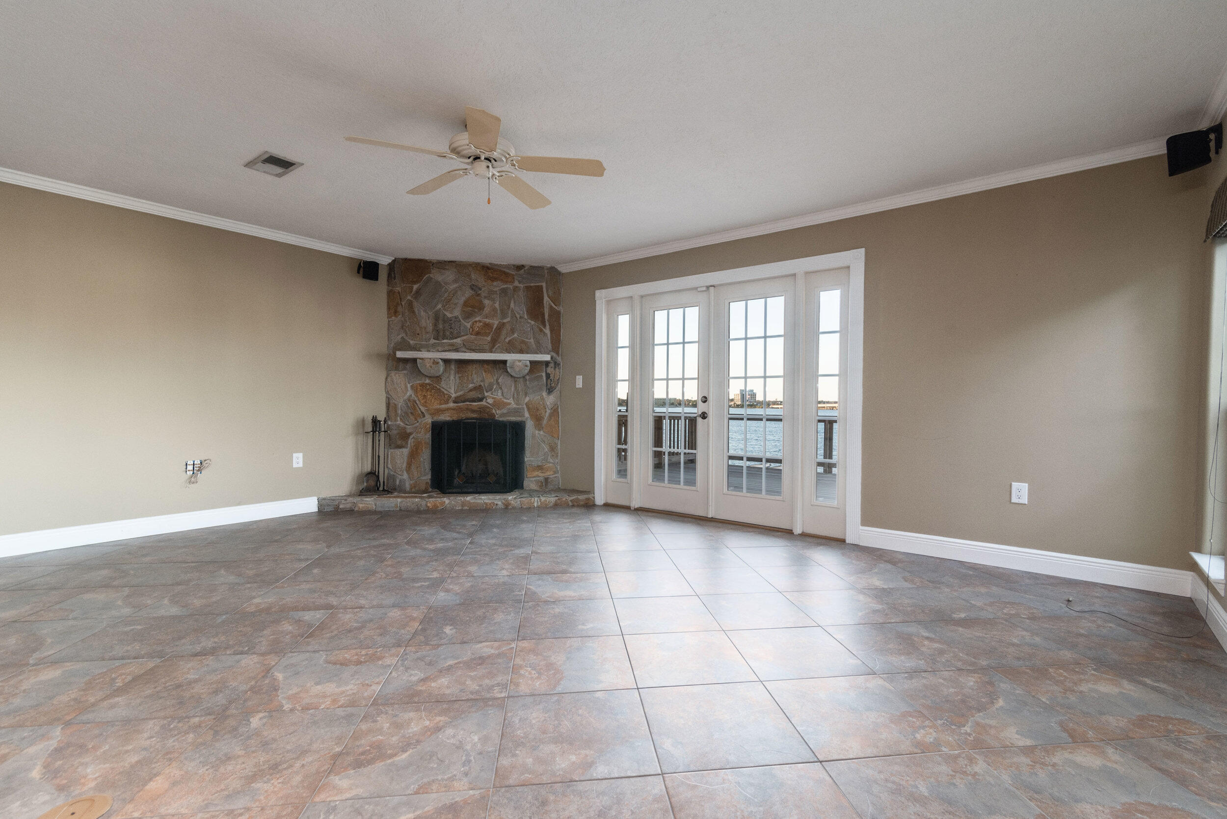 Snug Harbor Townhomes - Residential Lease