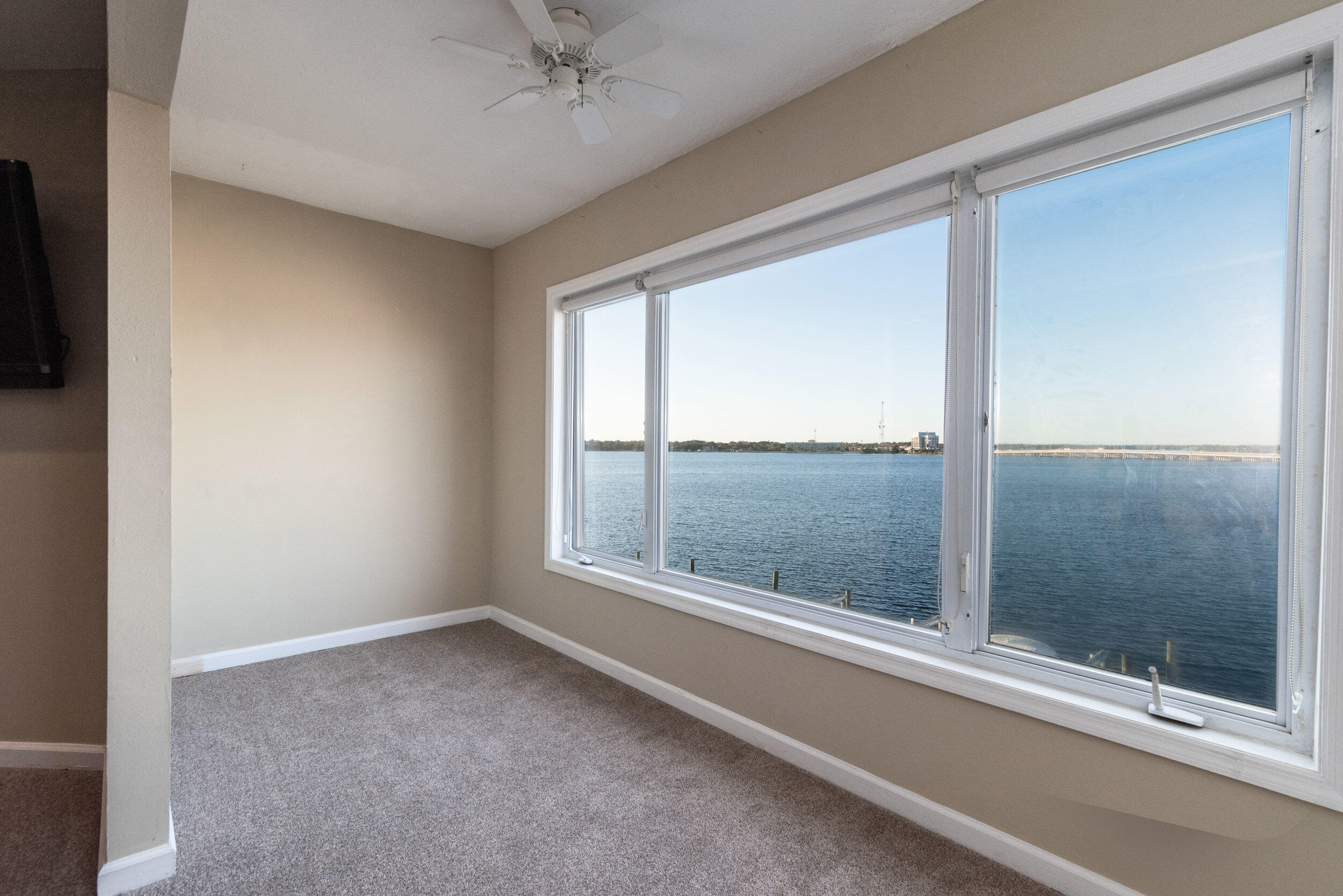 Snug Harbor Townhomes - Residential Lease