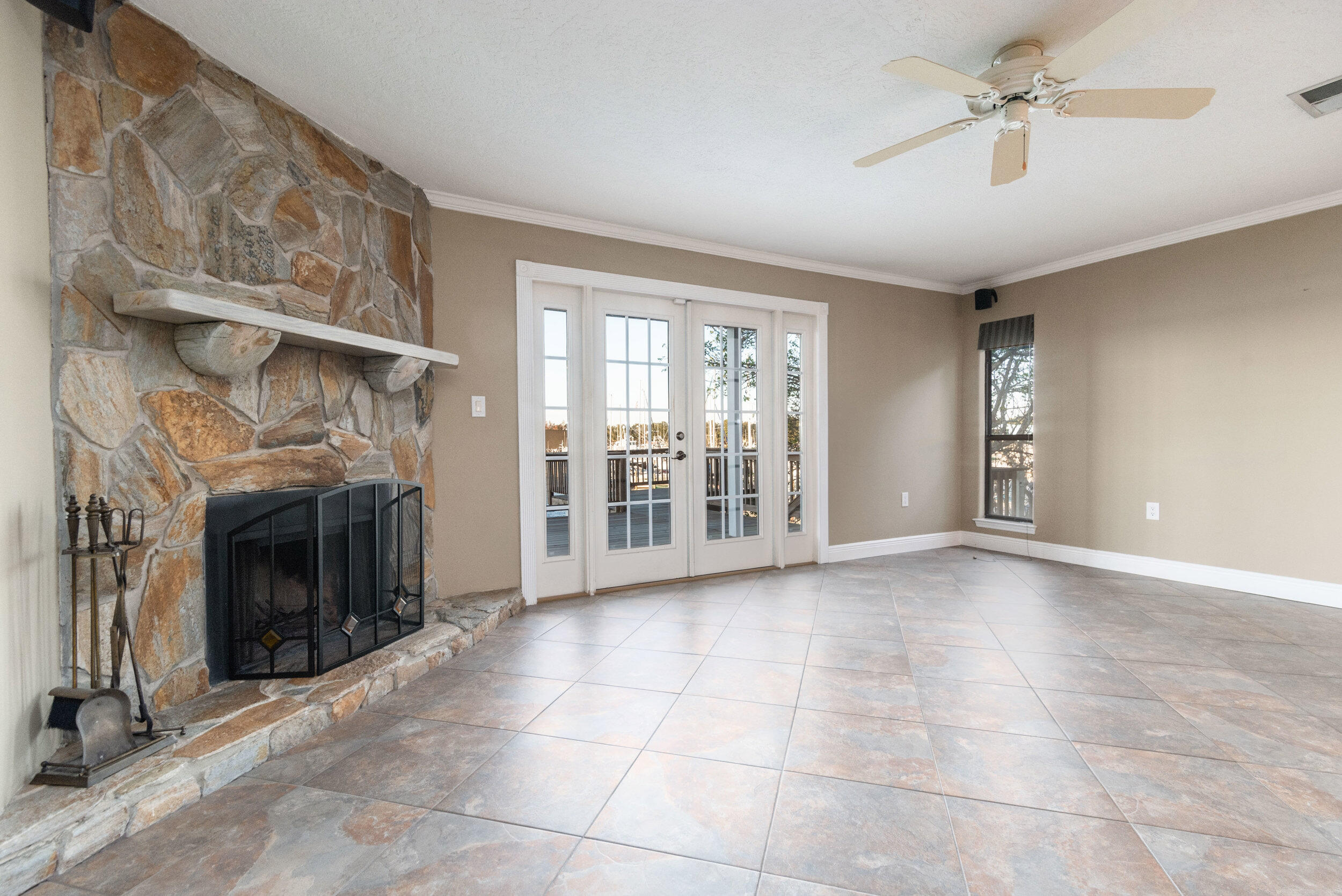 Snug Harbor Townhomes - Residential Lease