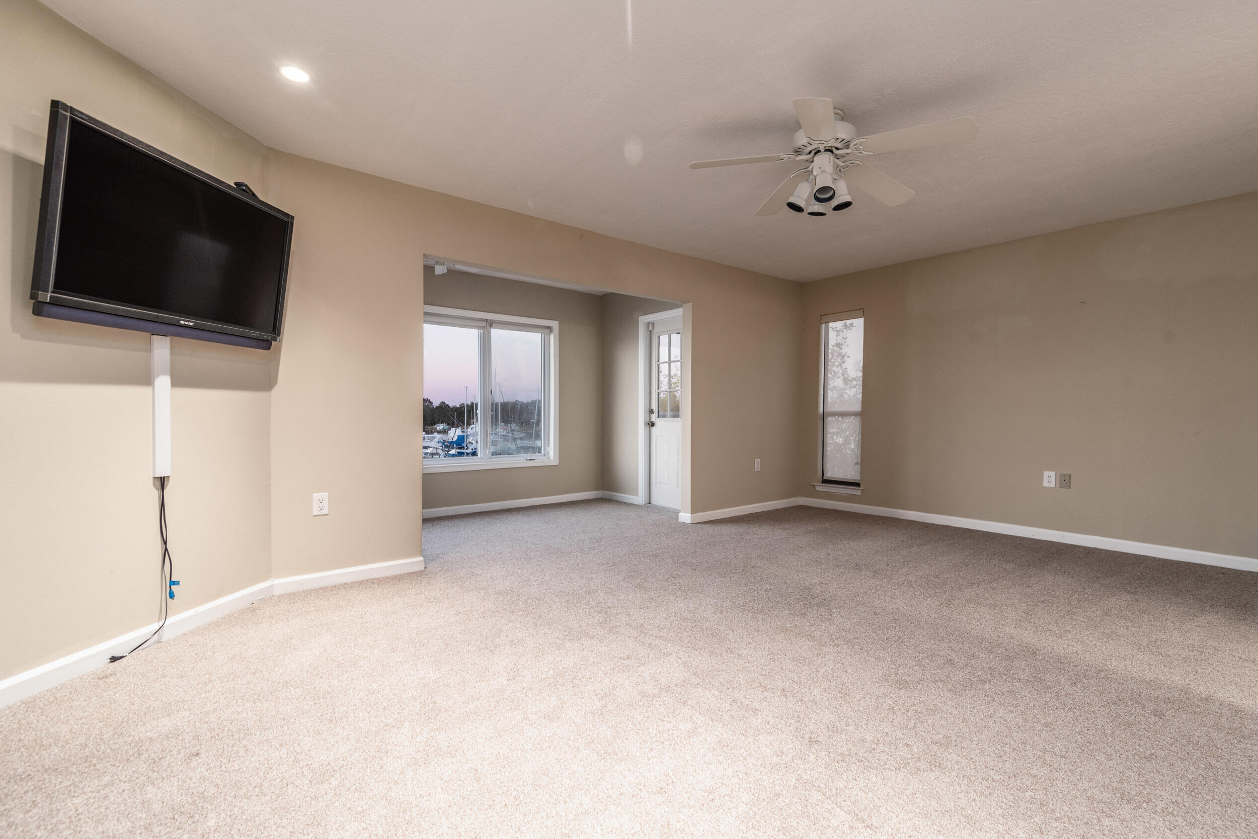 Snug Harbor Townhomes - Residential Lease