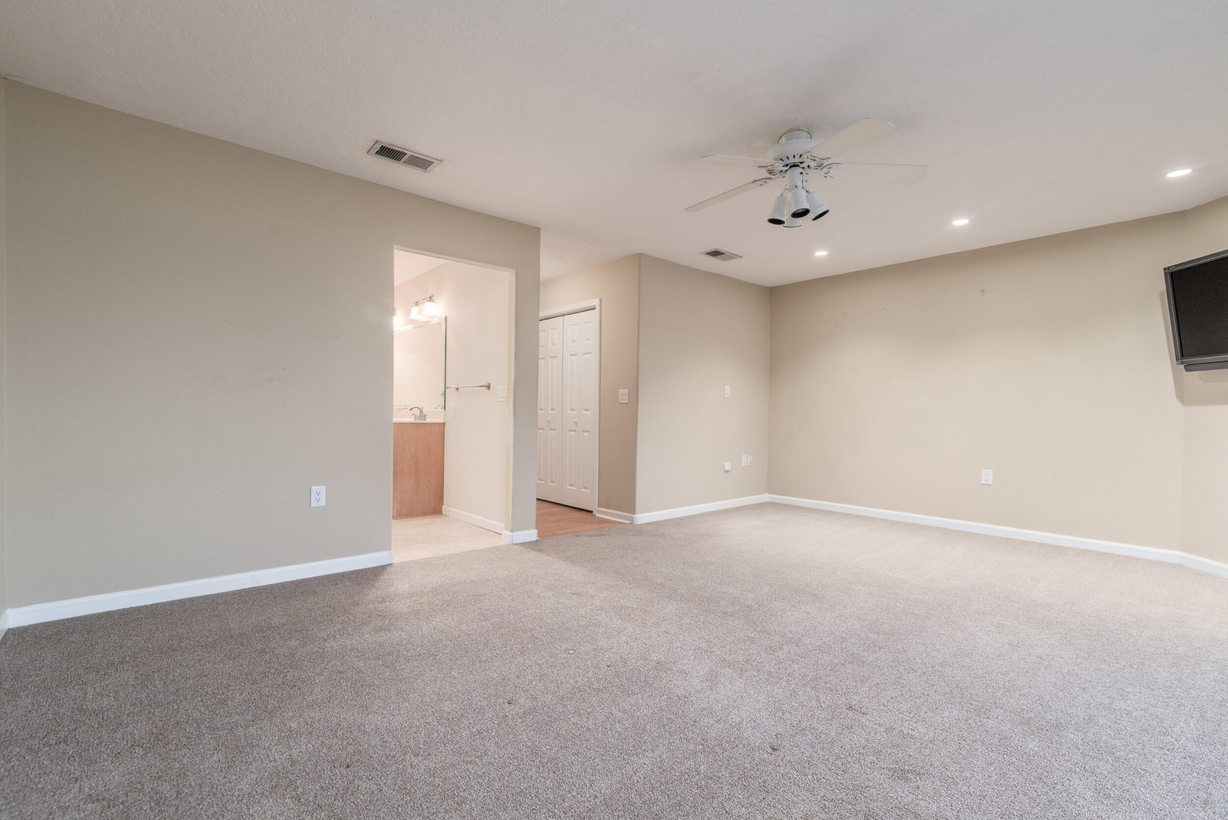 Snug Harbor Townhomes - Residential Lease