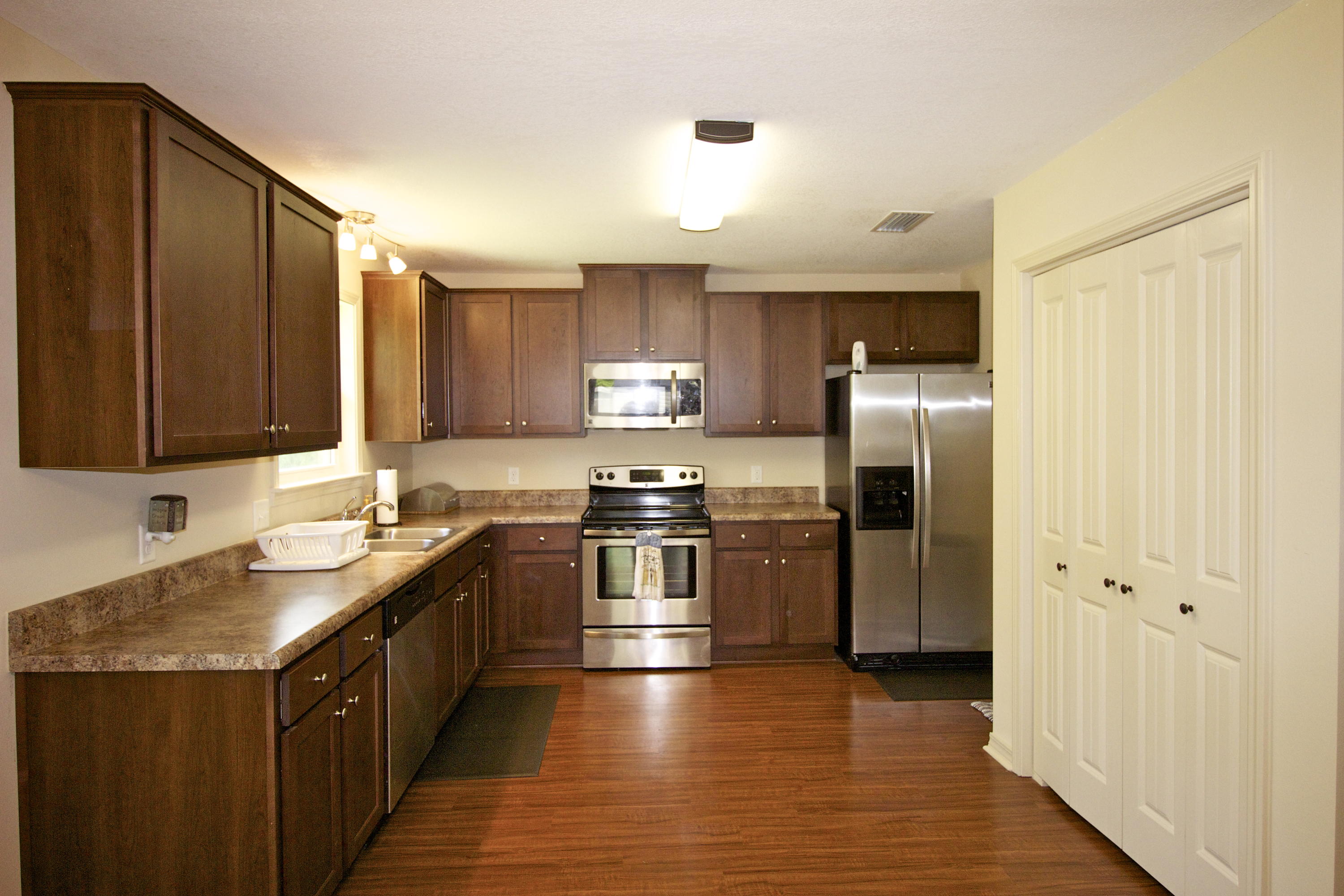 HUNTERS' RIDGE - Residential