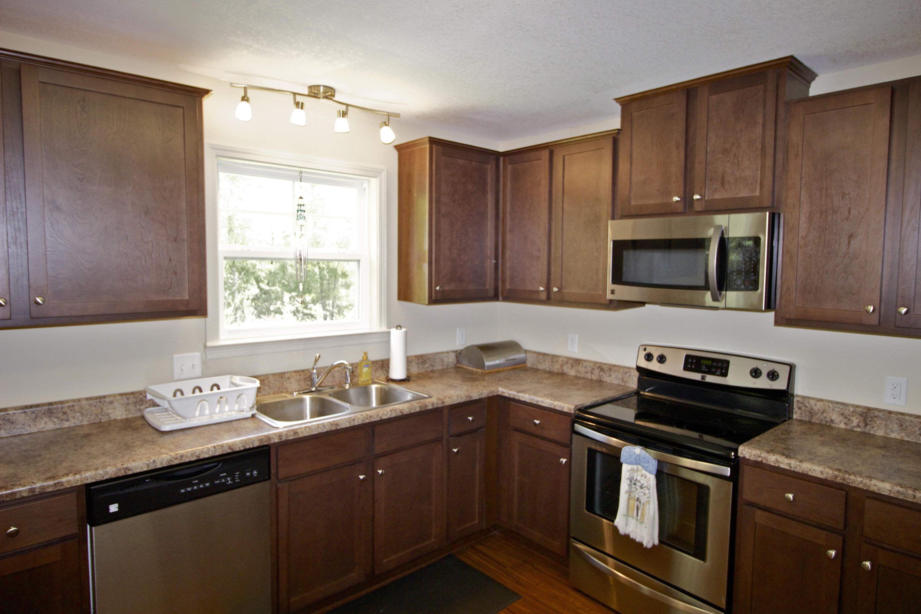 HUNTERS' RIDGE - Residential