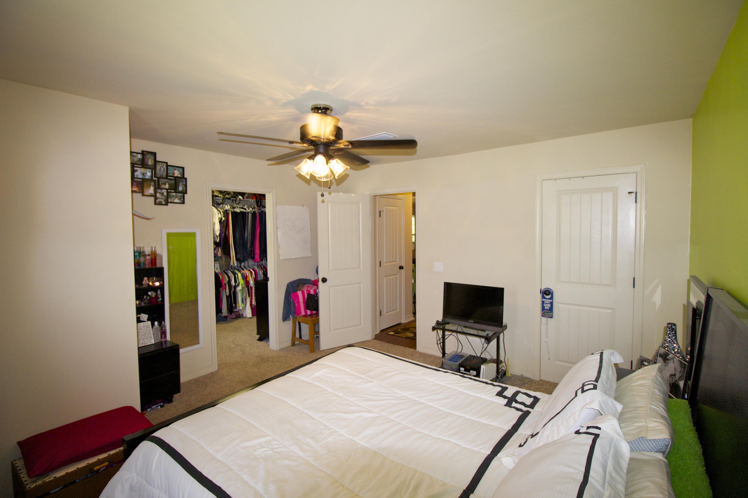 HUNTERS' RIDGE - Residential