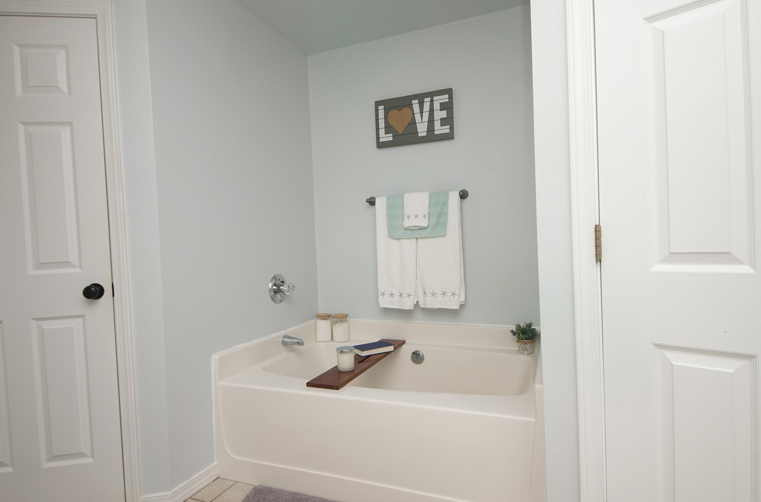 Bluewater Common/Shadow Oaks - Residential