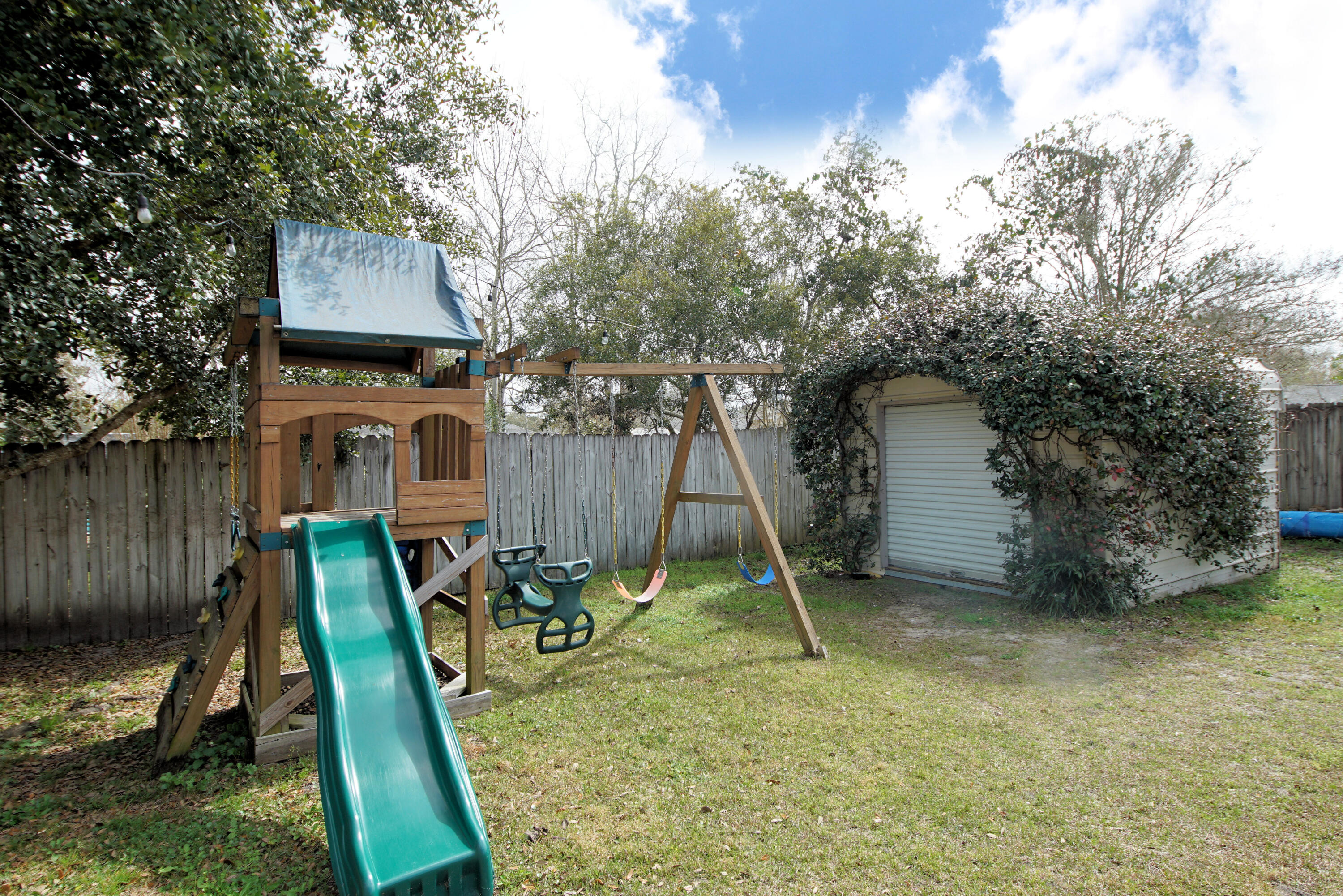 Bluewater Common/Shadow Oaks - Residential