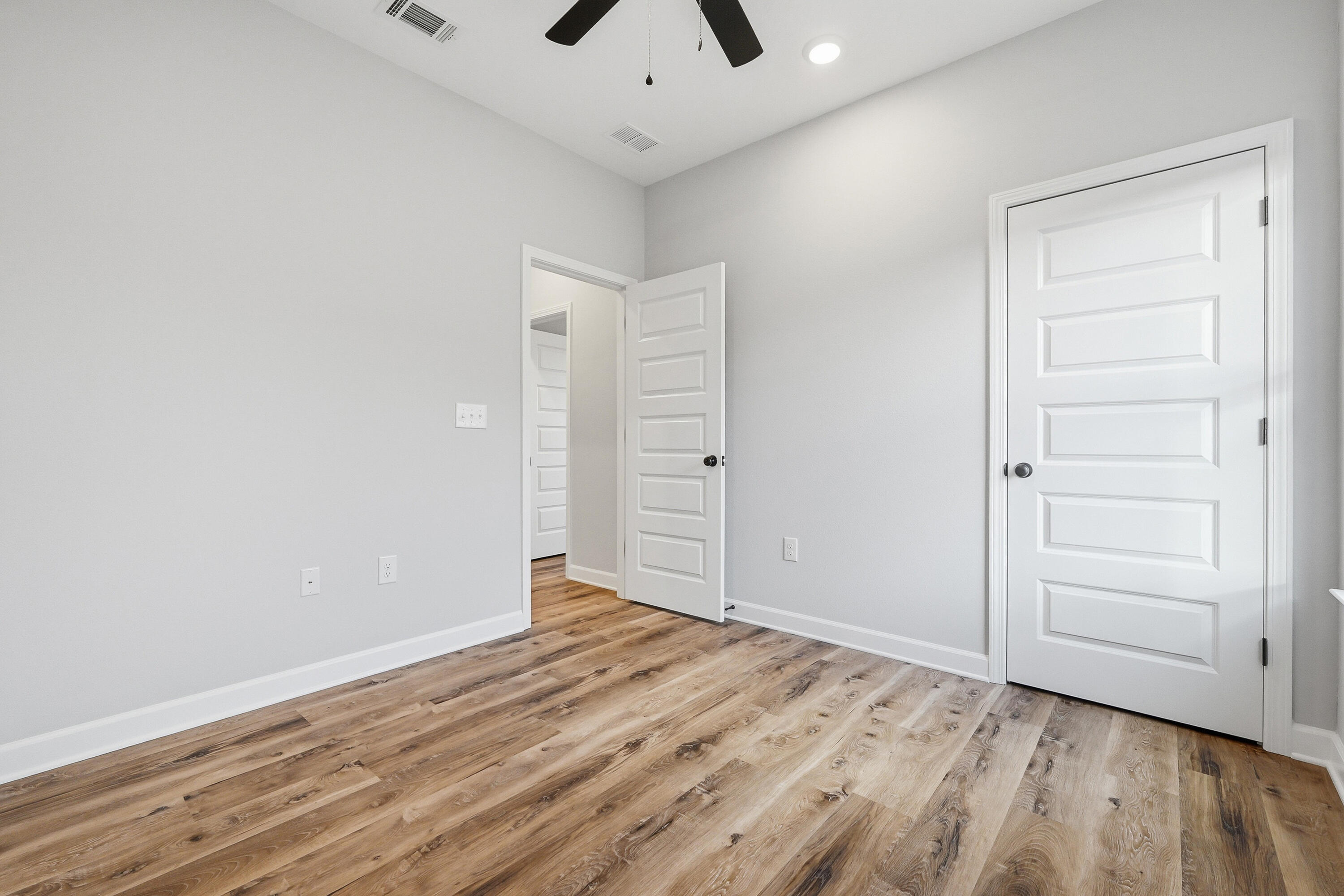 BARTON'S BEND - Residential