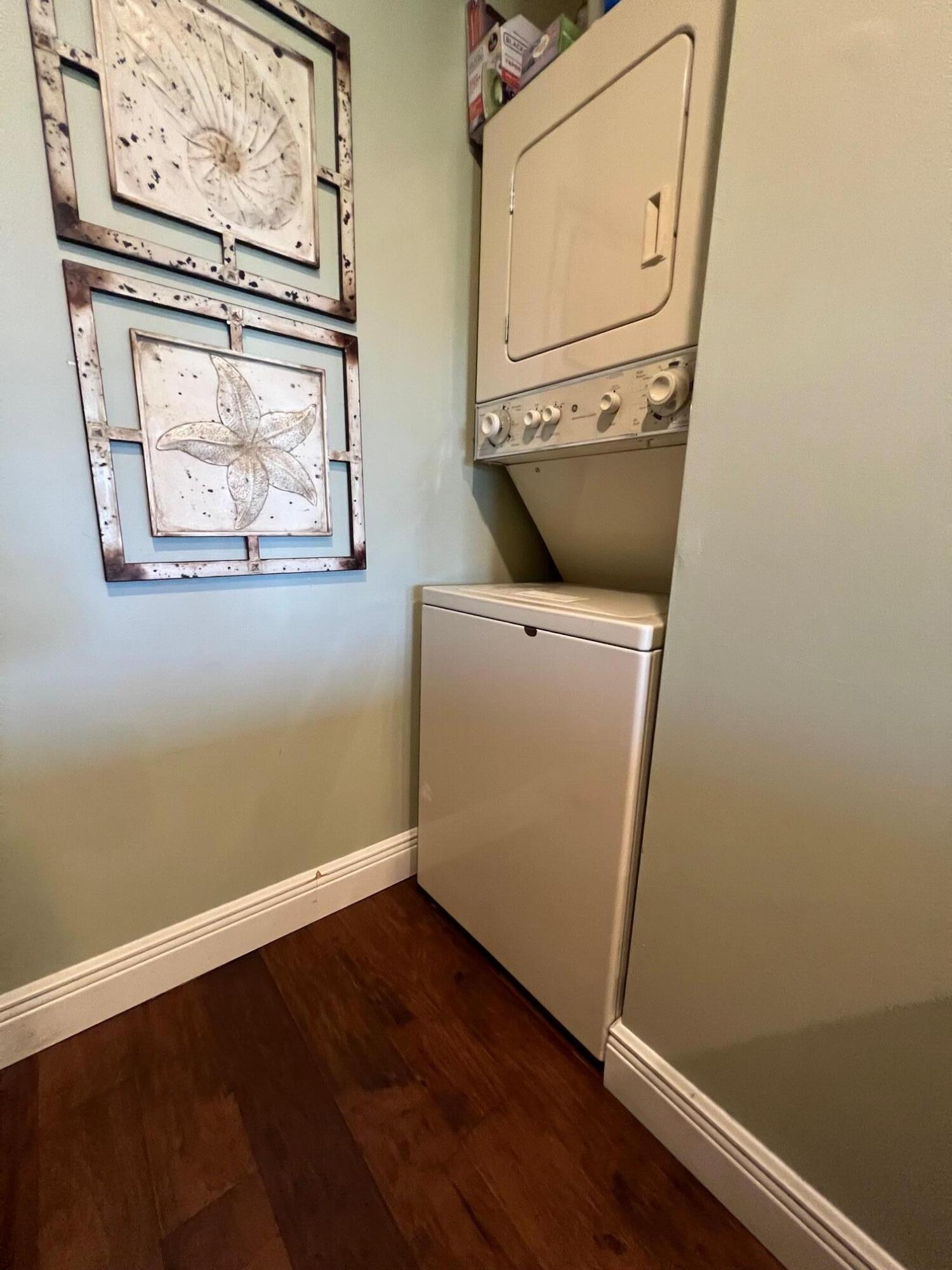 EDGEWATER GOLF VILLAS 3A CONDO - Residential