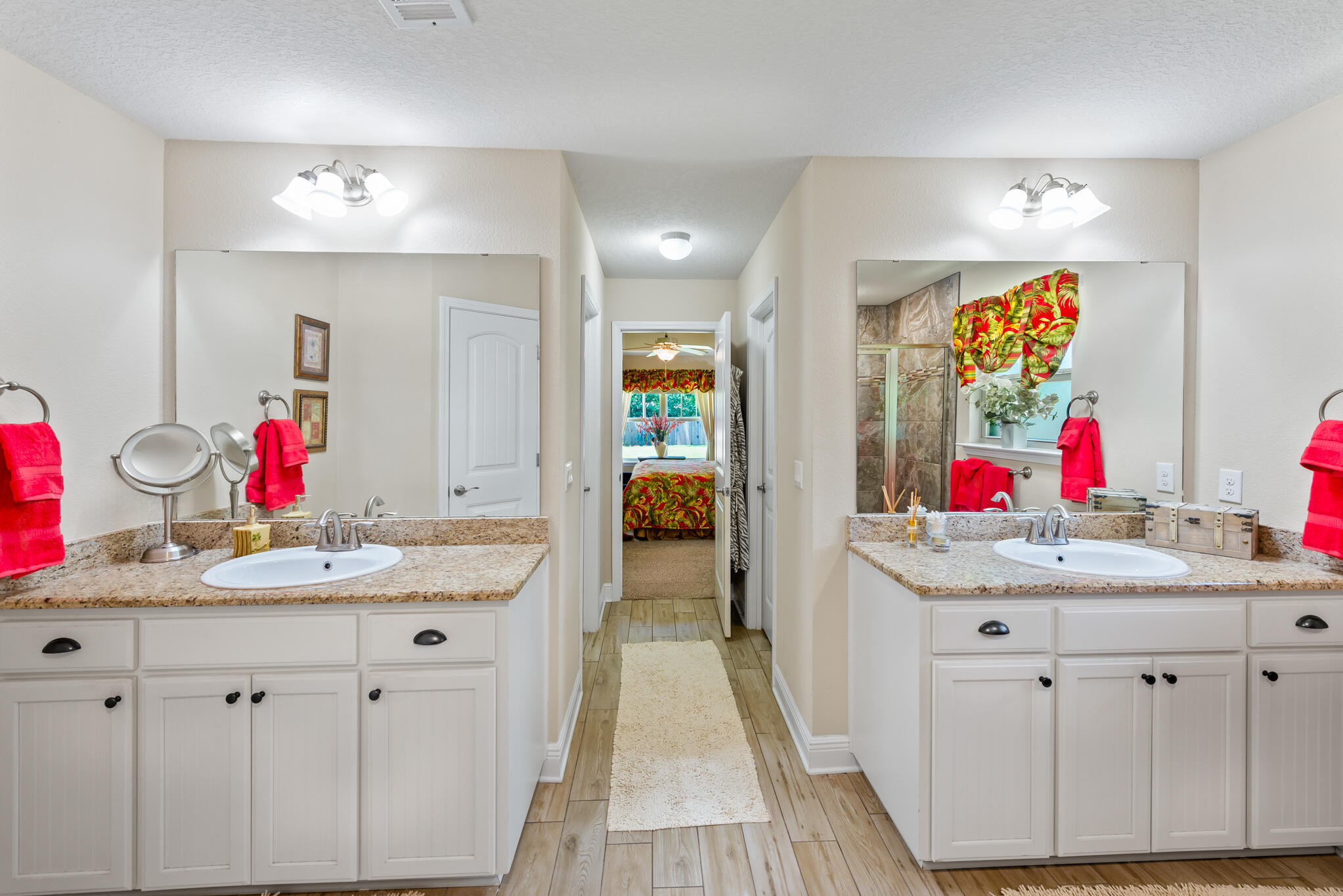 HOLLEY BY THE SEA - Residential