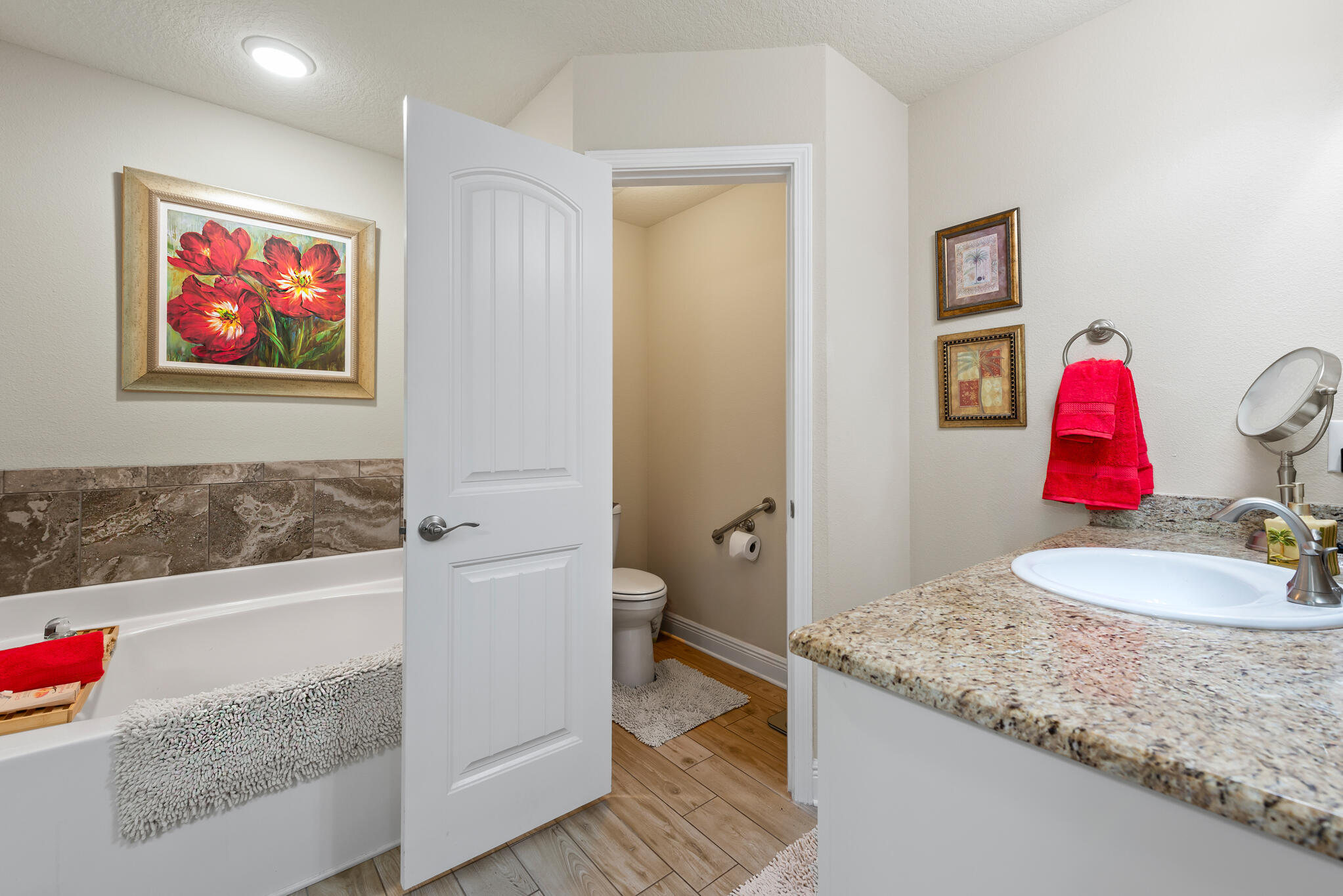 HOLLEY BY THE SEA - Residential