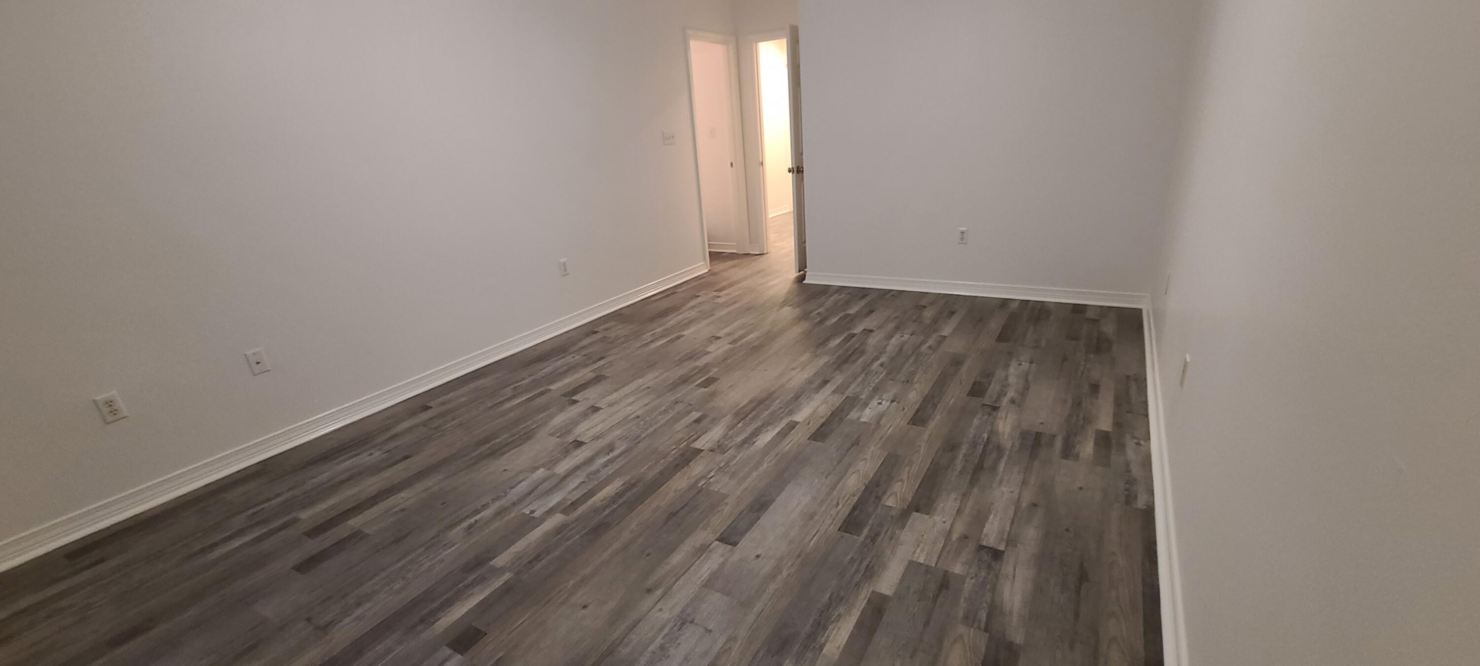 REFLECTIONS AT BLUEWATER BAY T/H lOT 8 - Residential Lease