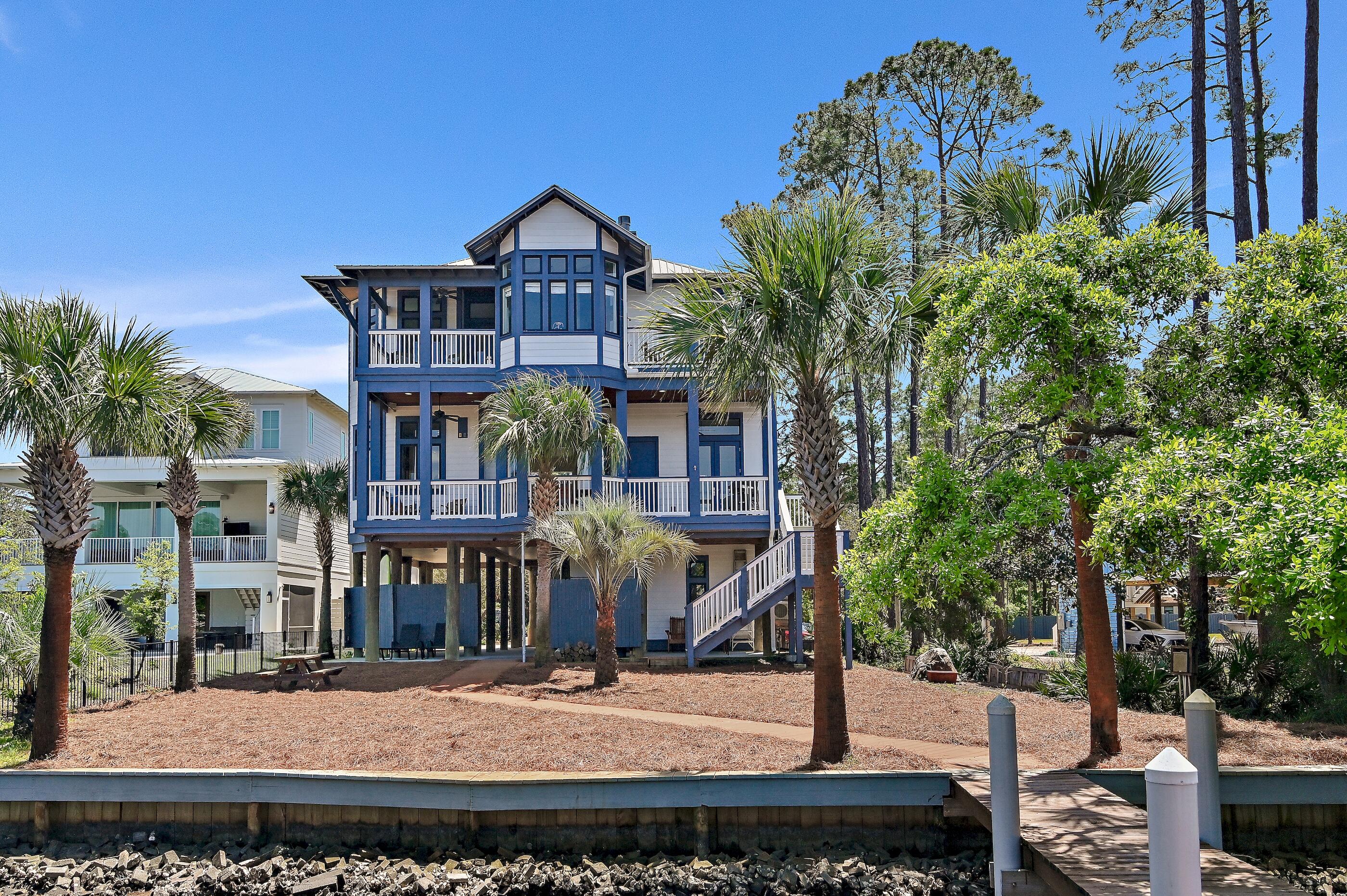 TURQUOISE BEACH - Residential