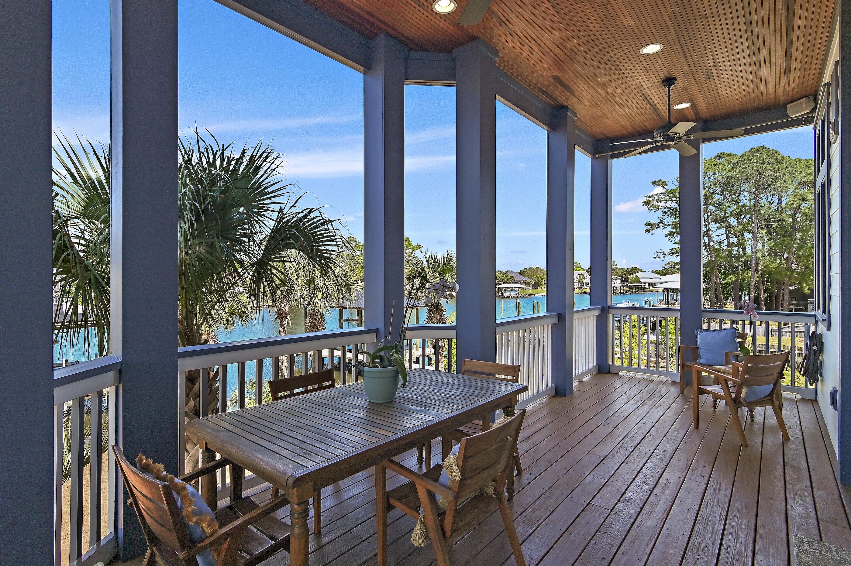 TURQUOISE BEACH - Residential