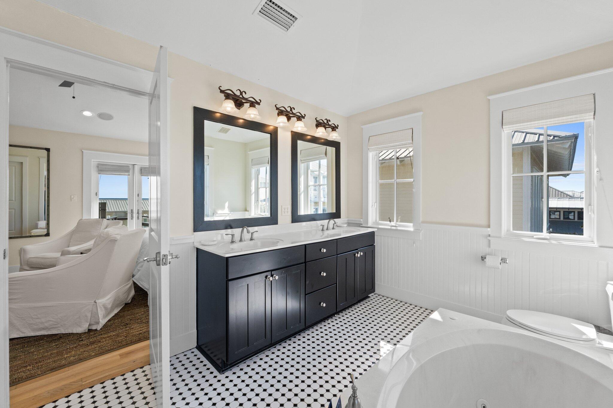 SUMMER'S EDGE - Residential