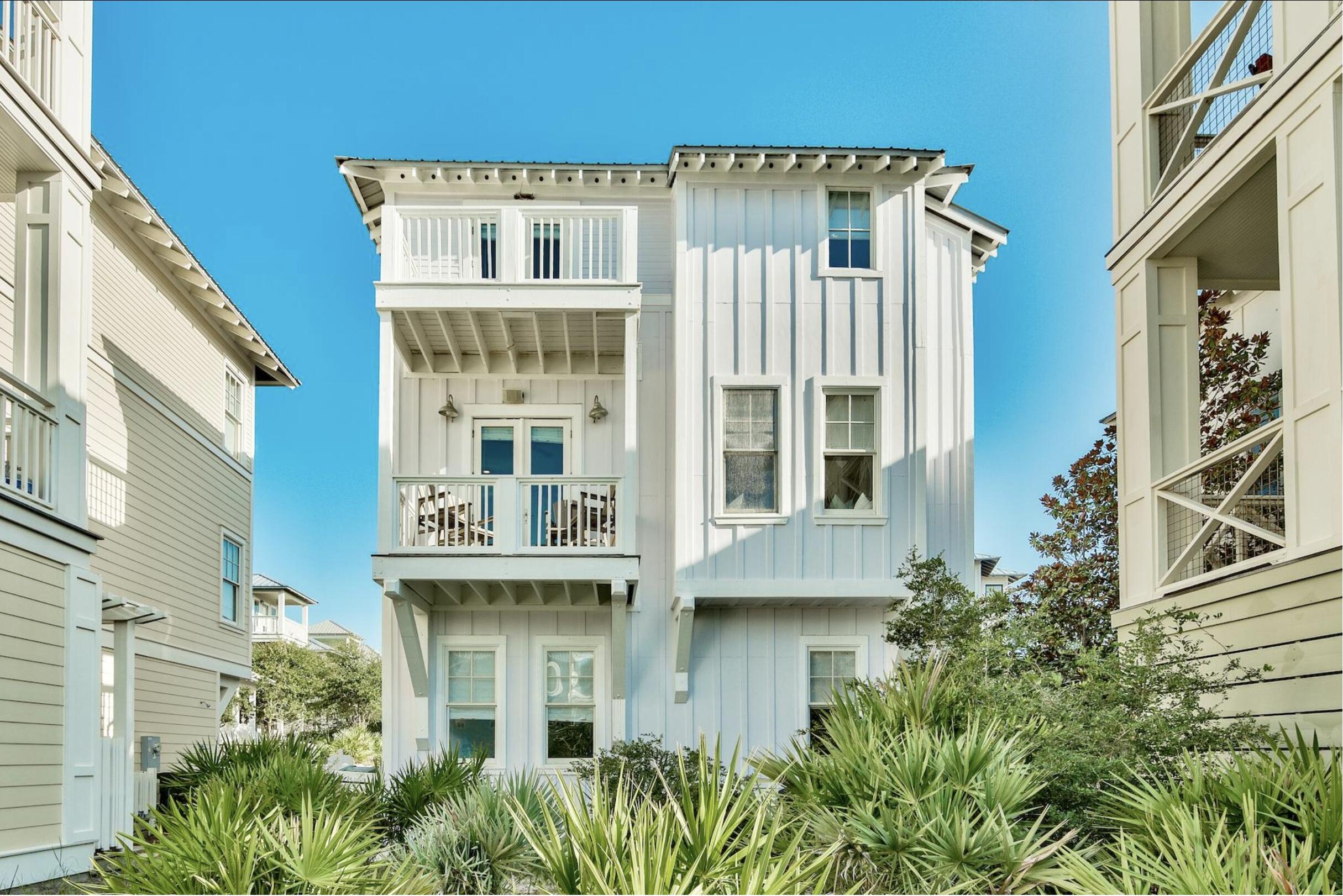 SUMMER'S EDGE - Residential