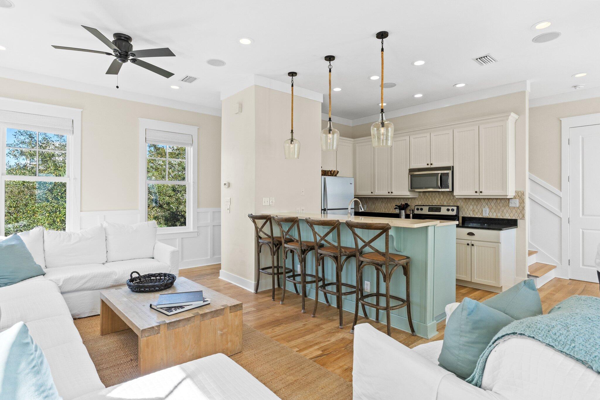 SUMMER'S EDGE - Residential