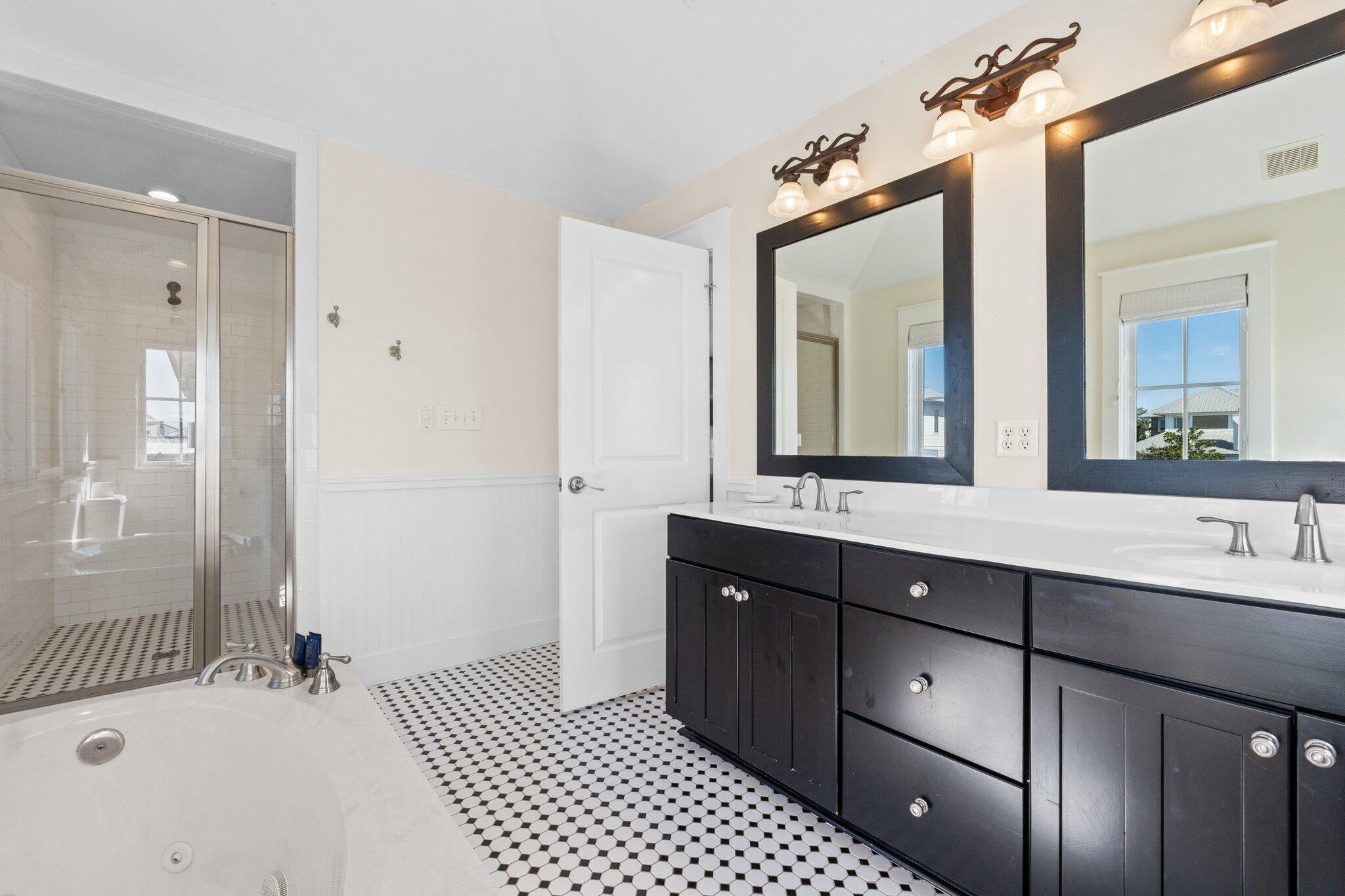 SUMMER'S EDGE - Residential