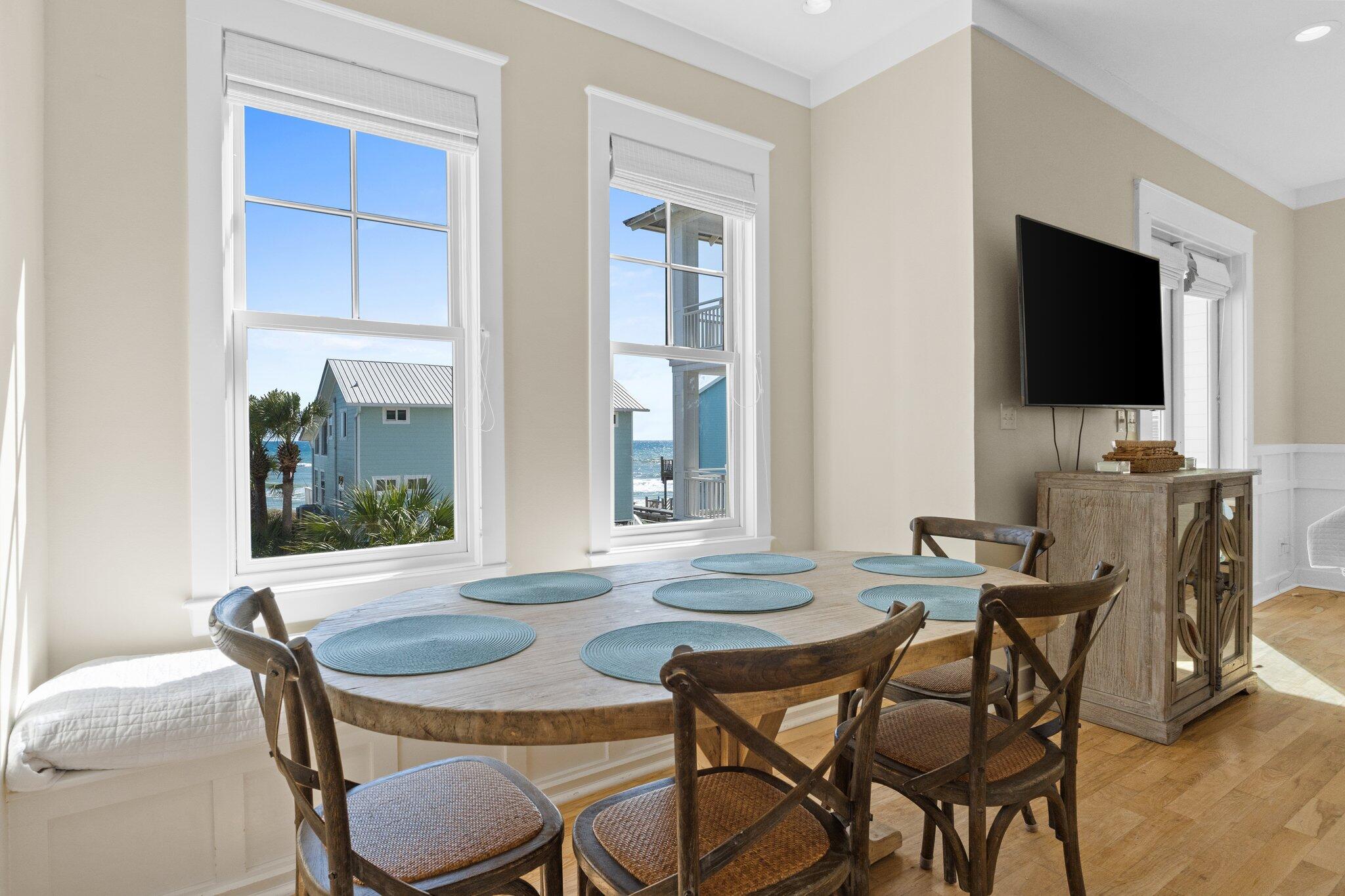 SUMMER'S EDGE - Residential