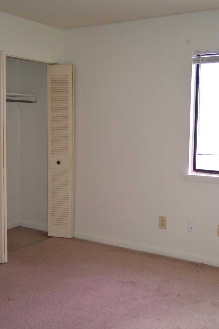 These condos are unassuming, but have impeccable grounds and amenities. The unit is a bottom floor unit with fresh paint, new flooring and carpet, PLUS a brand new HVAC unit. This property has an excellent rental history, and would make a profitable investment property.Ground amenities include: access to the inter-coastal waterways, tennis courts and a pool with a waterview.