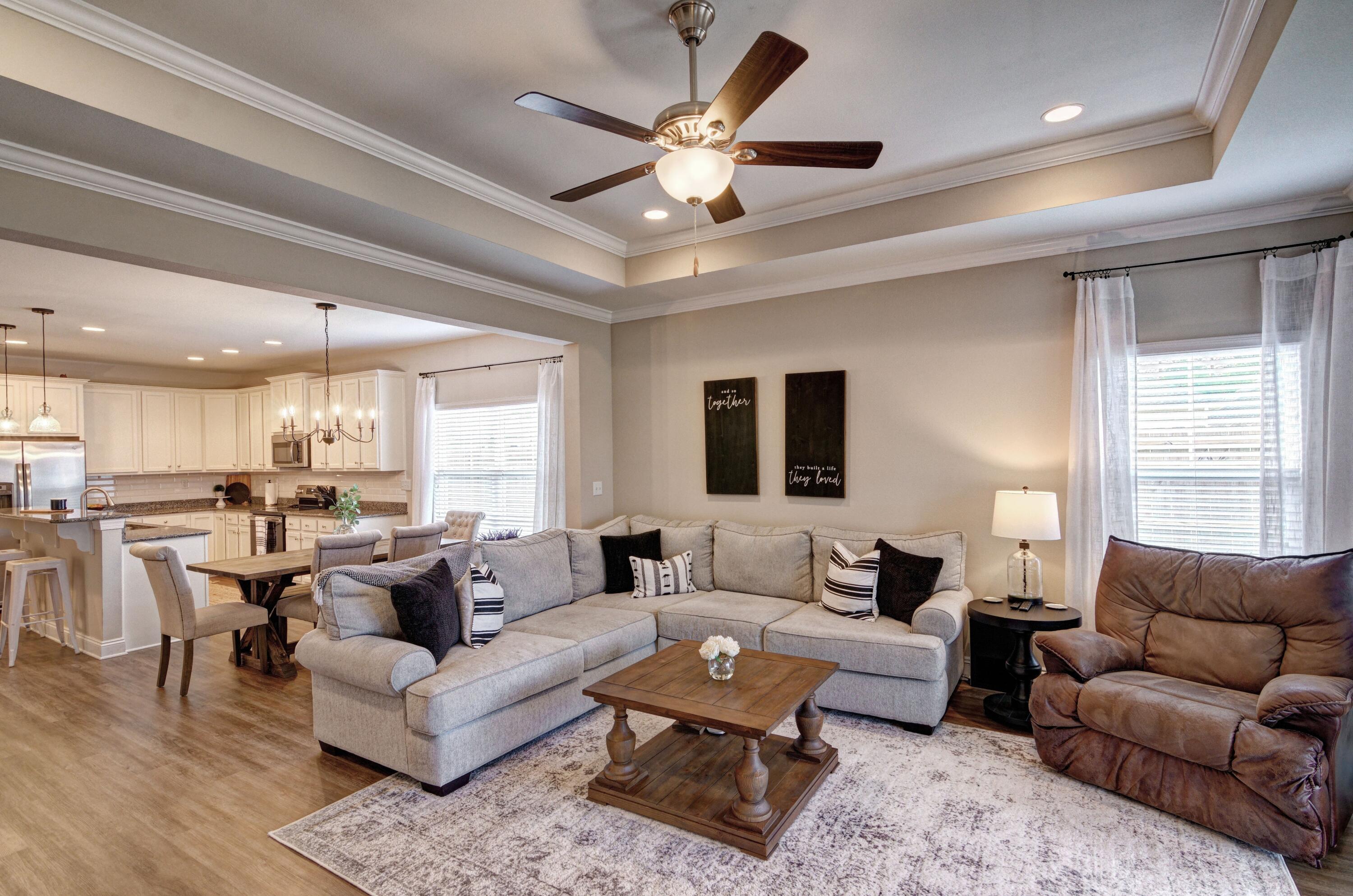 HERITAGE OAKS - Residential