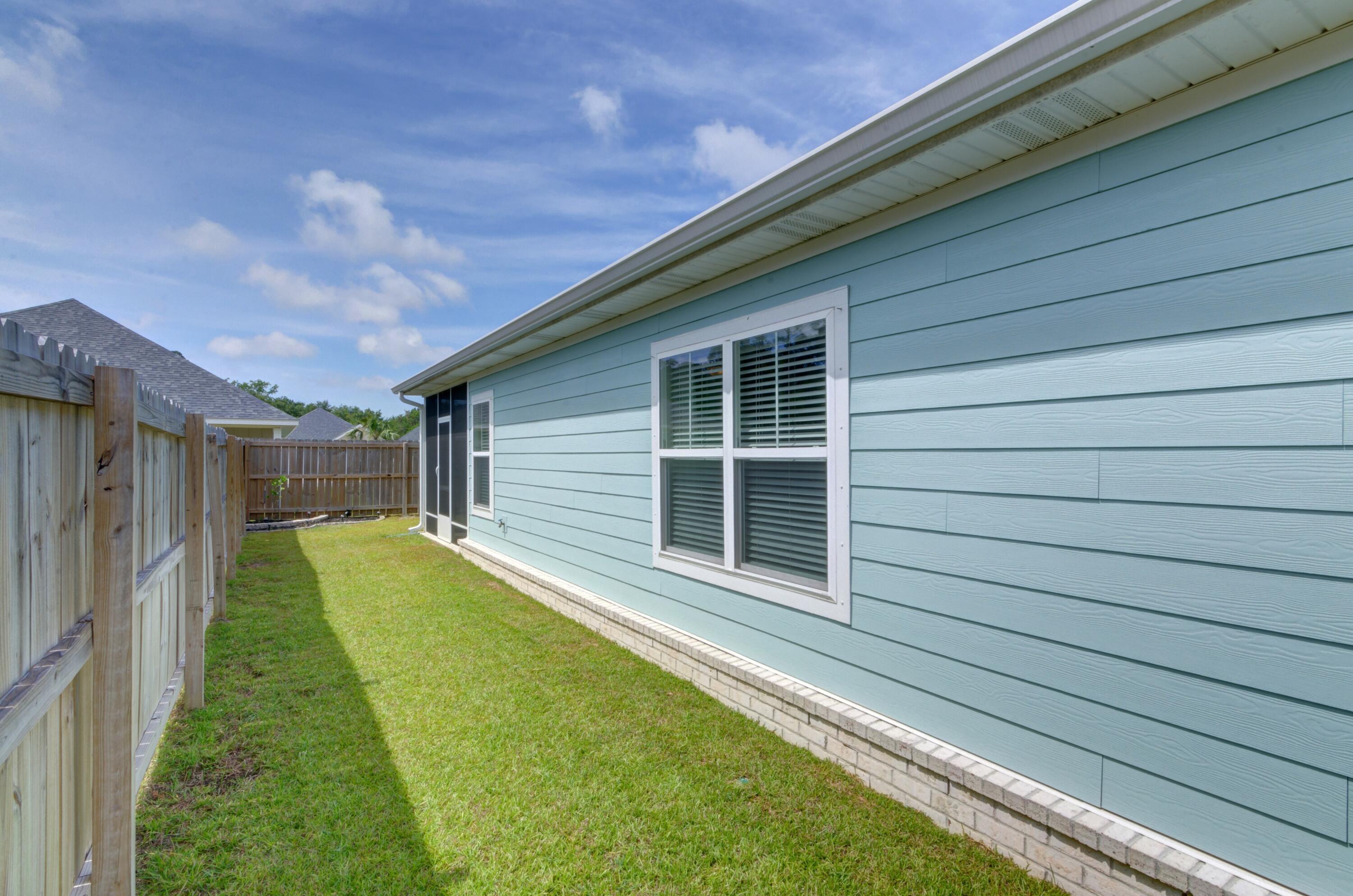 HERITAGE OAKS - Residential