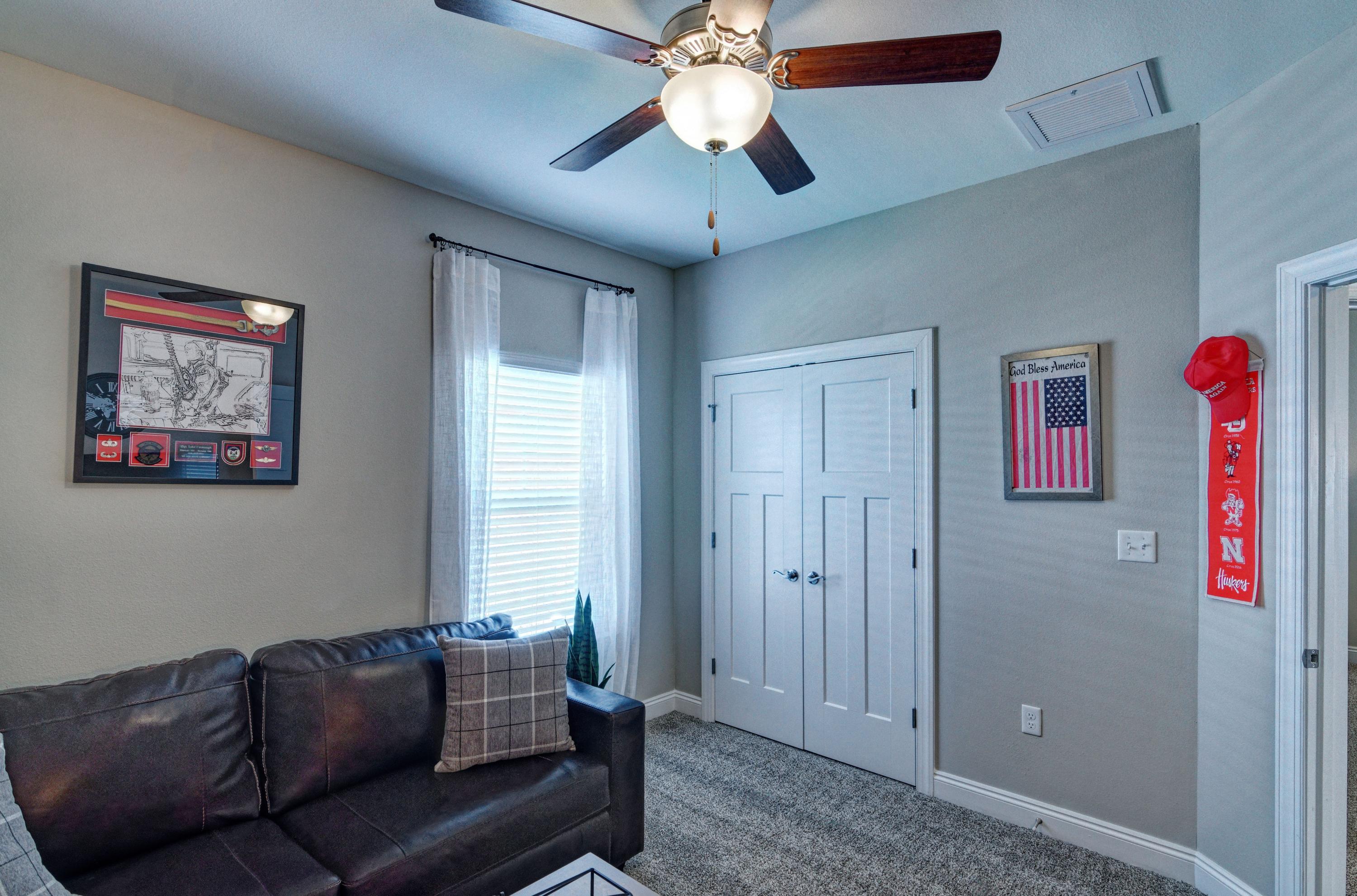 HERITAGE OAKS - Residential