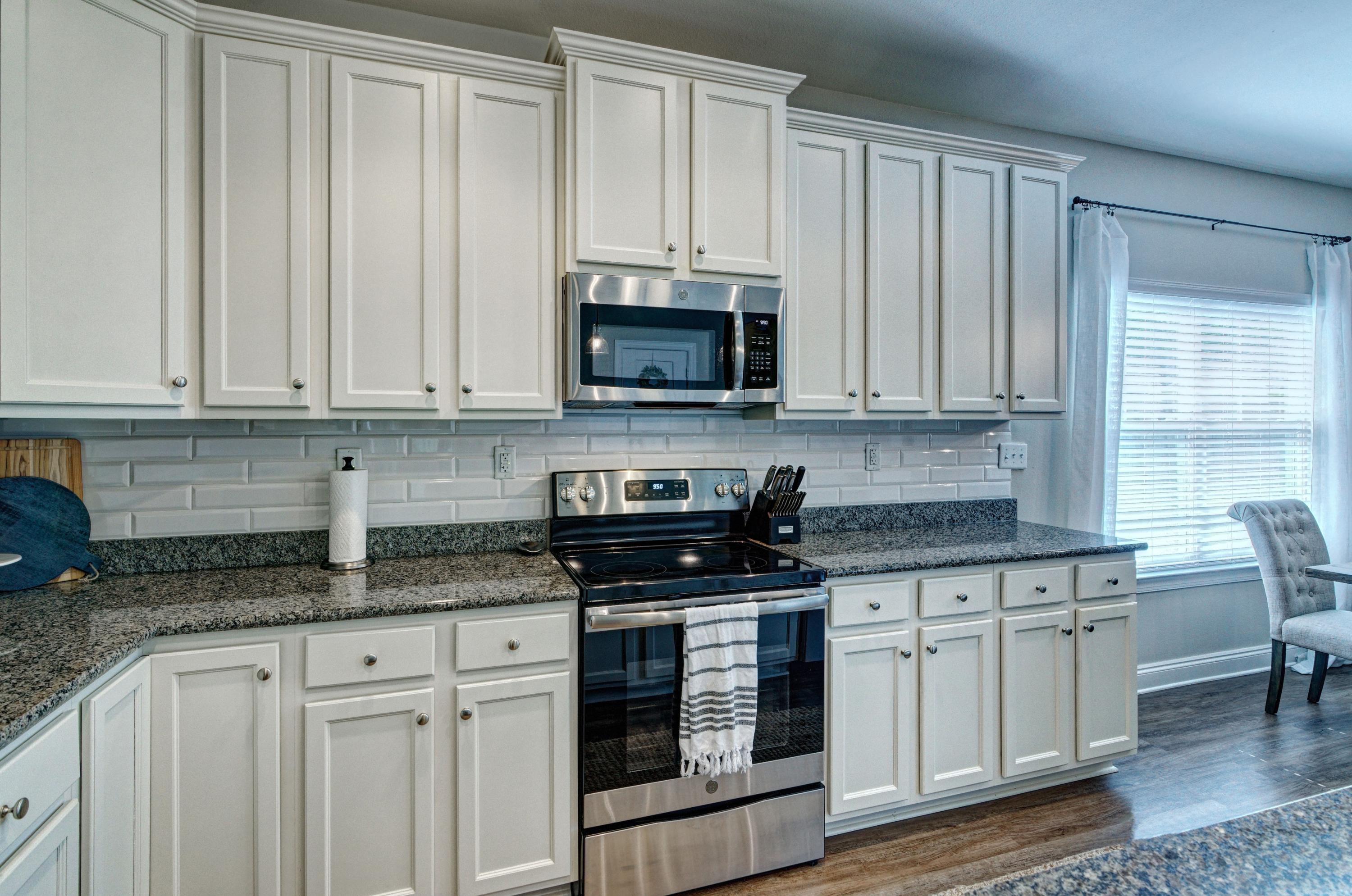 HERITAGE OAKS - Residential