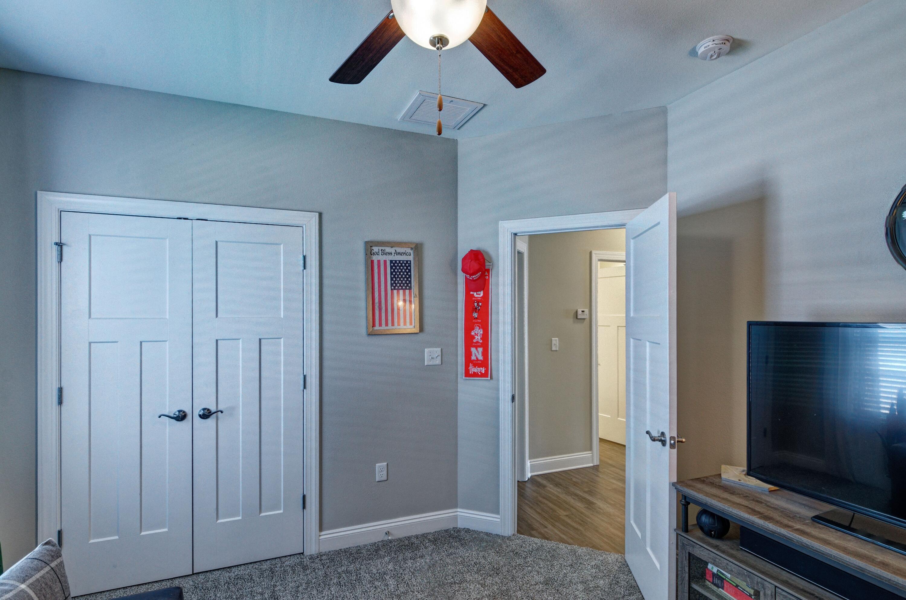 HERITAGE OAKS - Residential