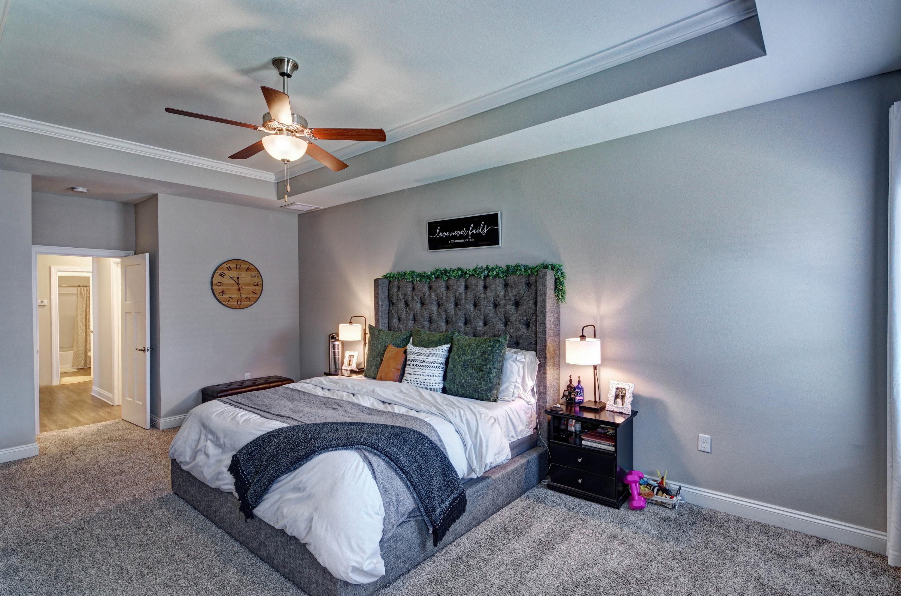 HERITAGE OAKS - Residential