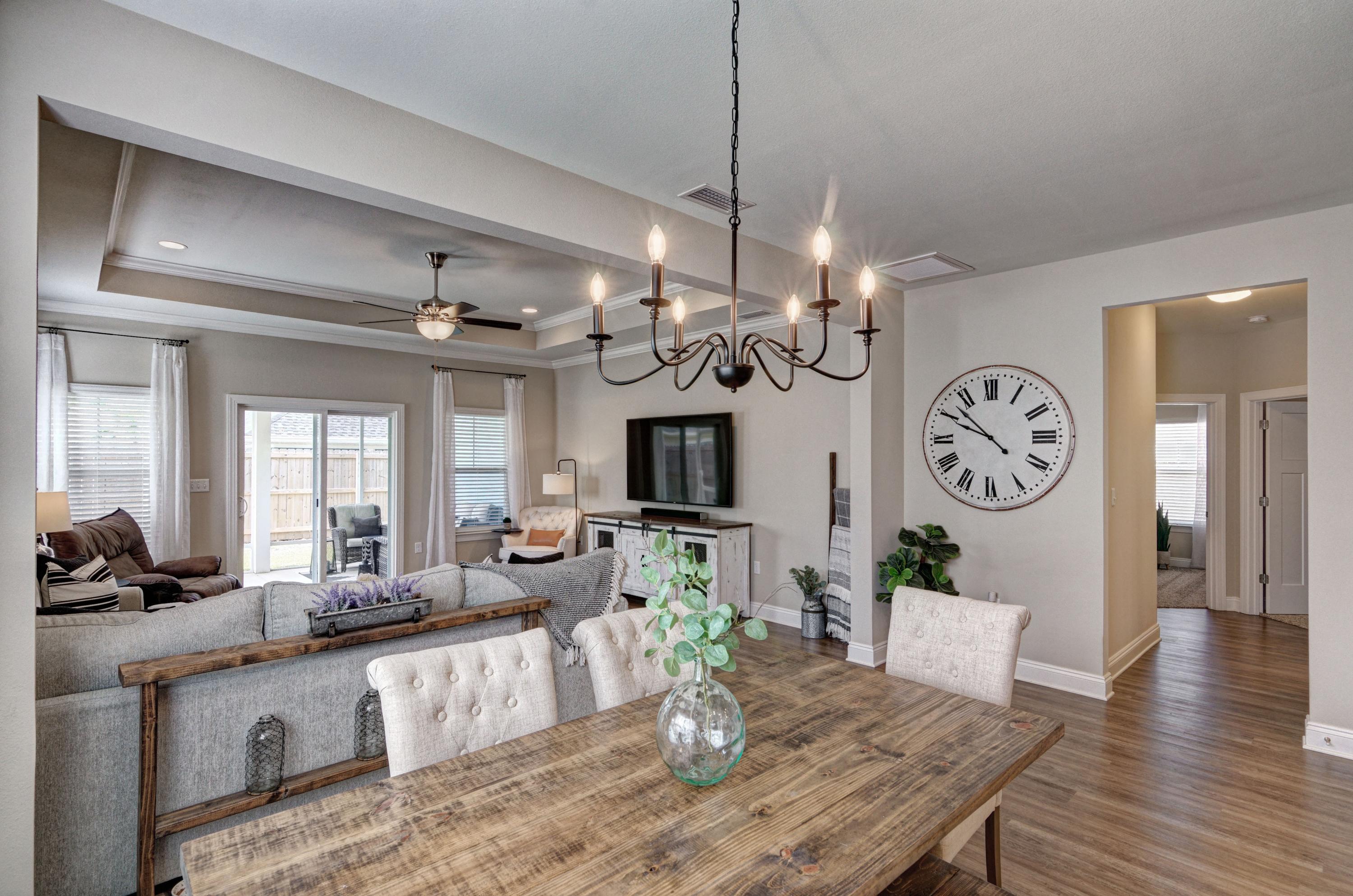 HERITAGE OAKS - Residential