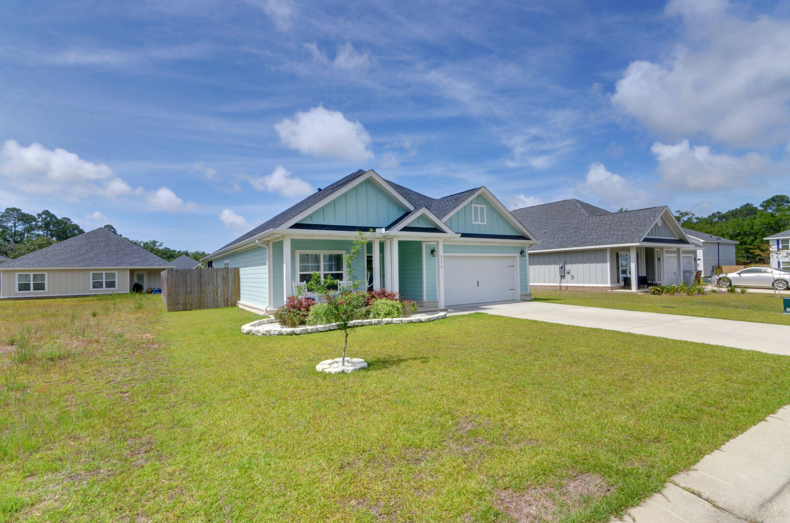 HERITAGE OAKS - Residential