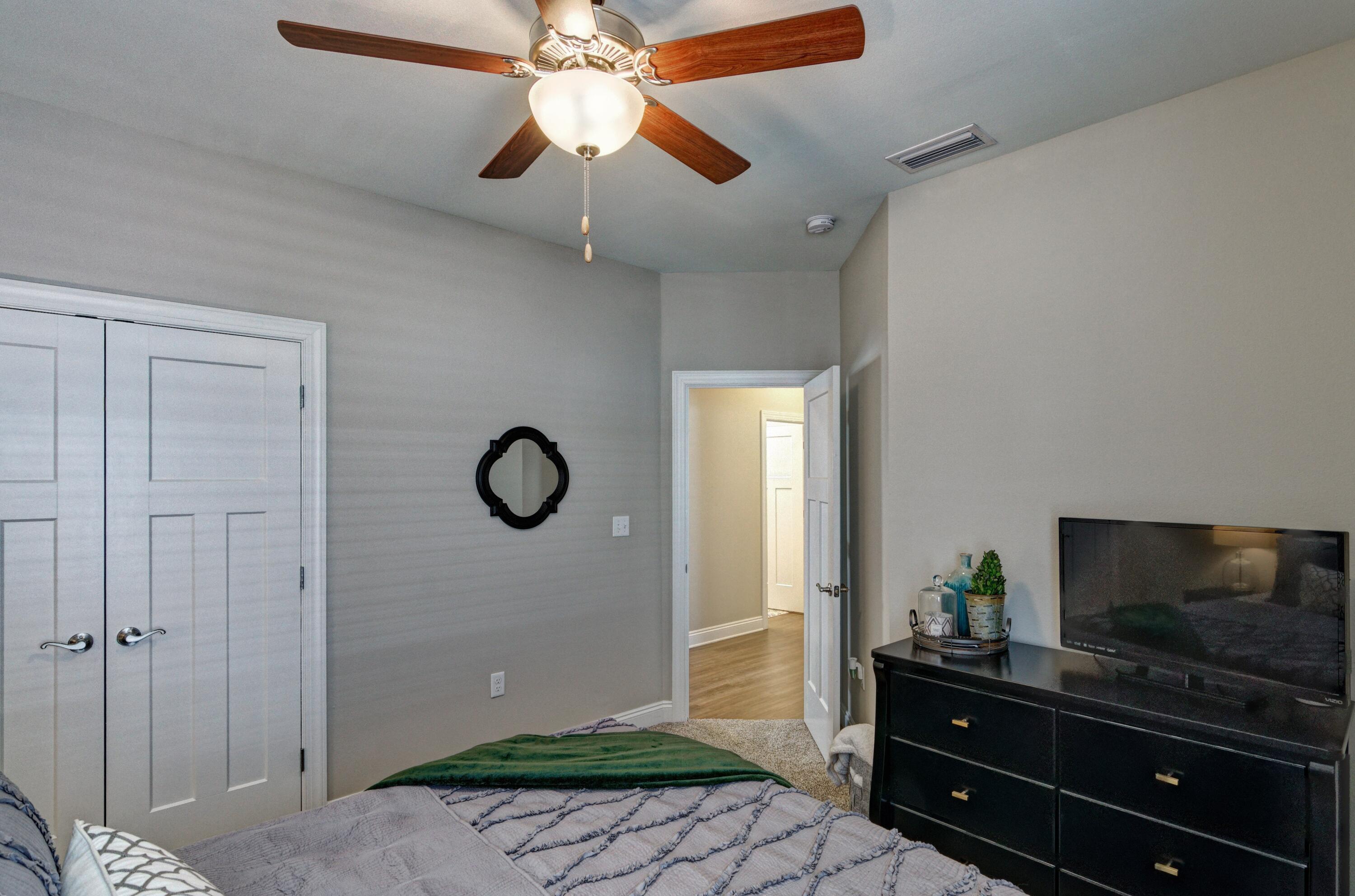 HERITAGE OAKS - Residential