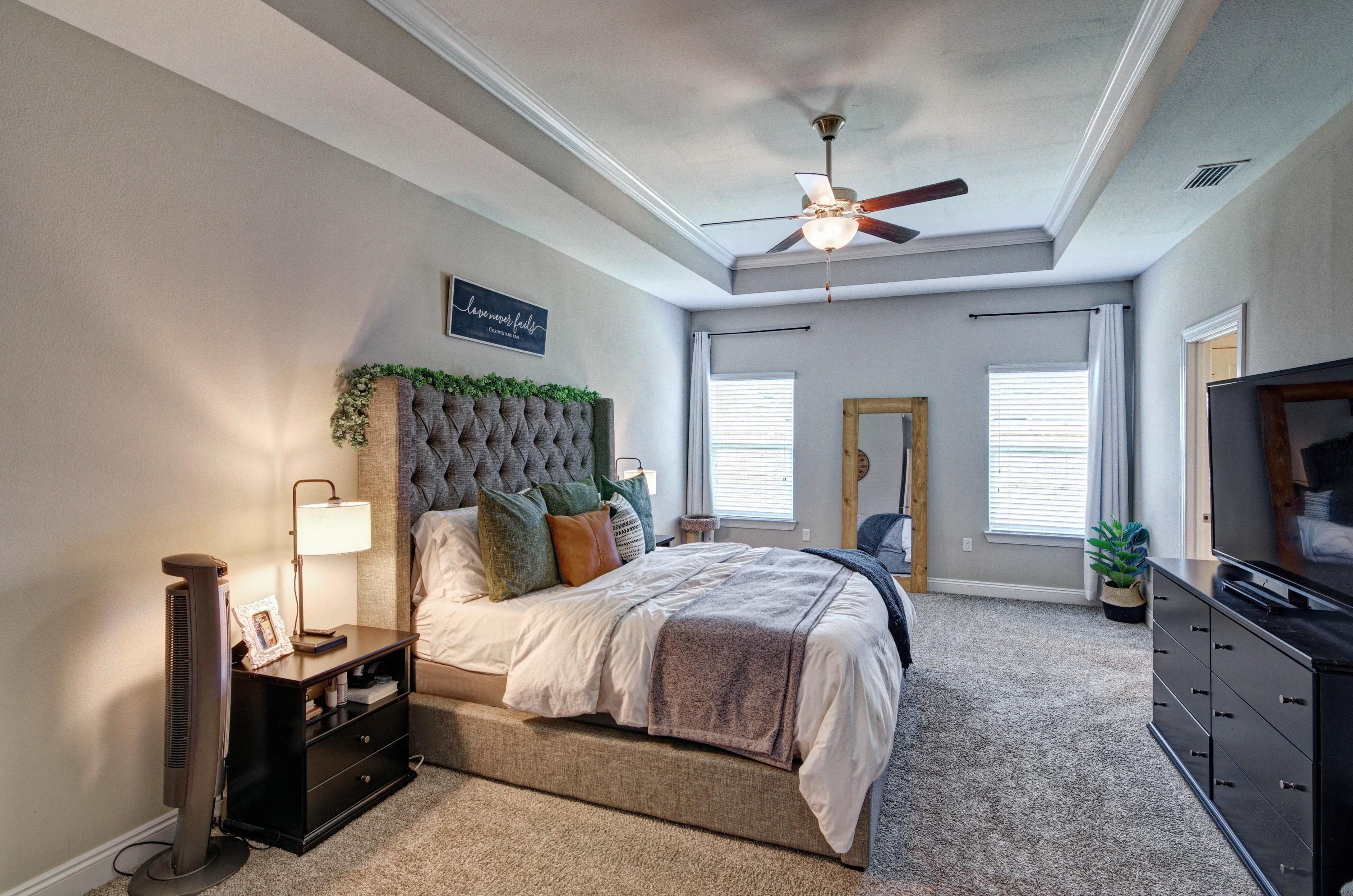 HERITAGE OAKS - Residential