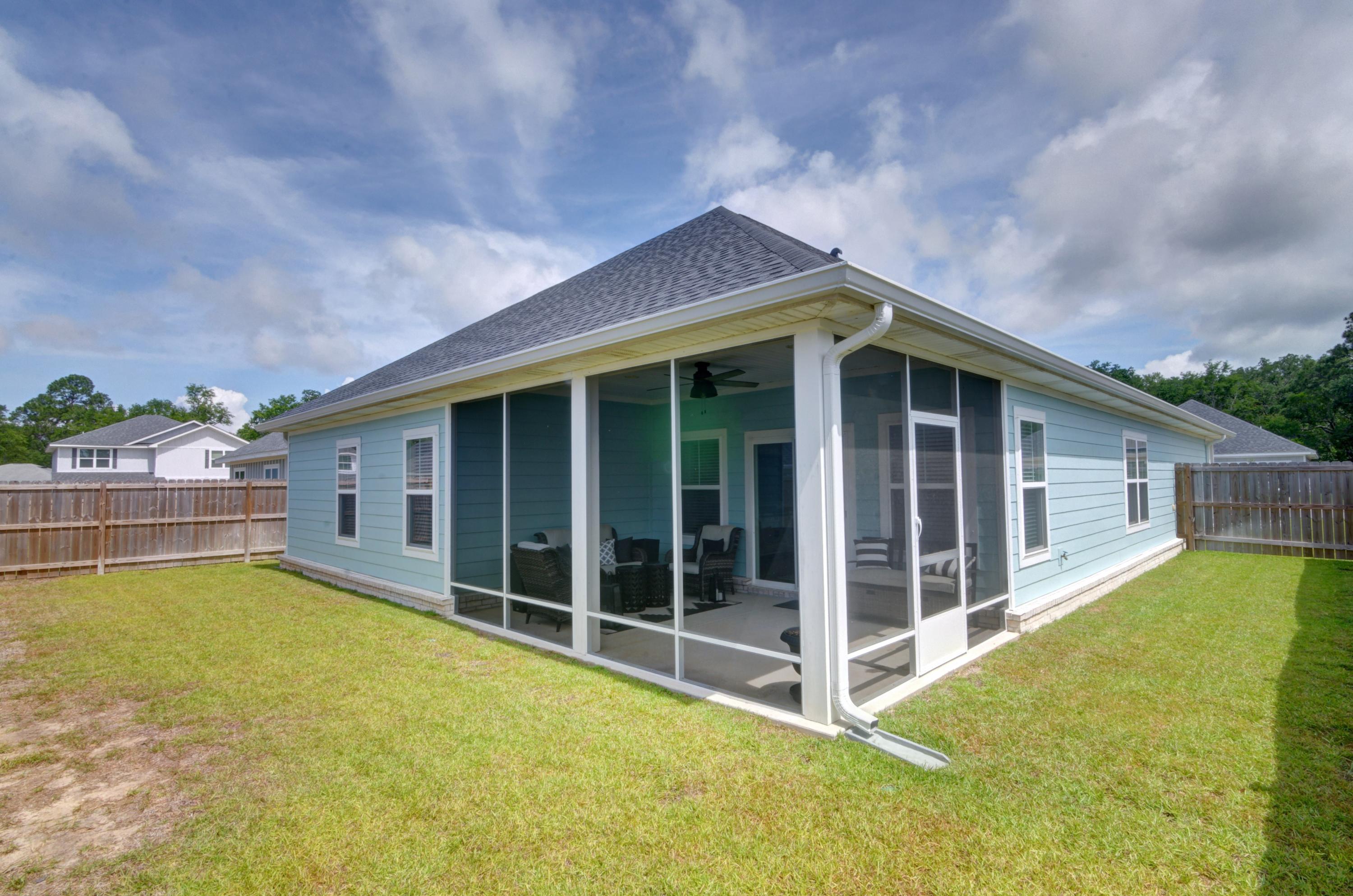 HERITAGE OAKS - Residential