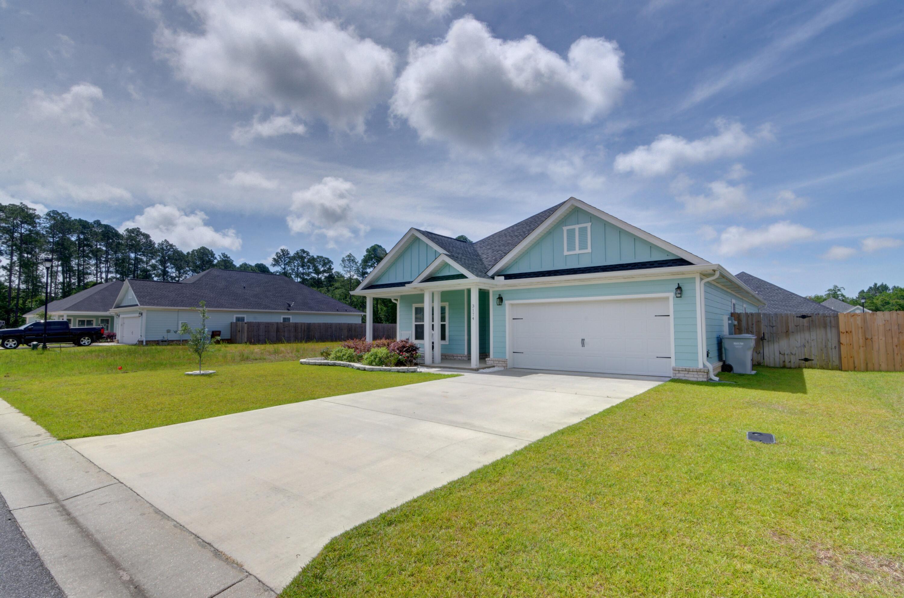 HERITAGE OAKS - Residential