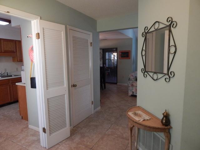 ROYAL OAKS VILLAS - Residential