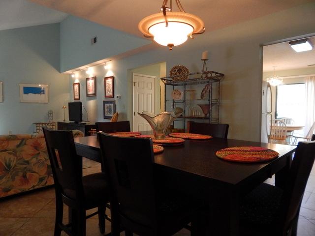 ROYAL OAKS VILLAS - Residential