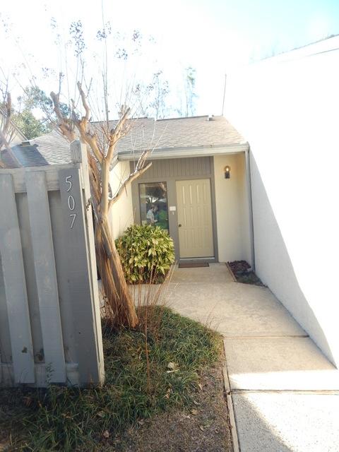 ROYAL OAKS VILLAS - Residential