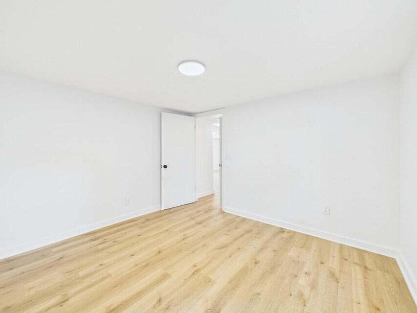 CRESTVIEW - Residential Lease