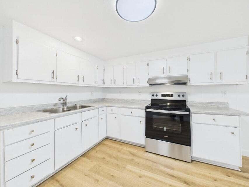 CRESTVIEW - Residential Lease