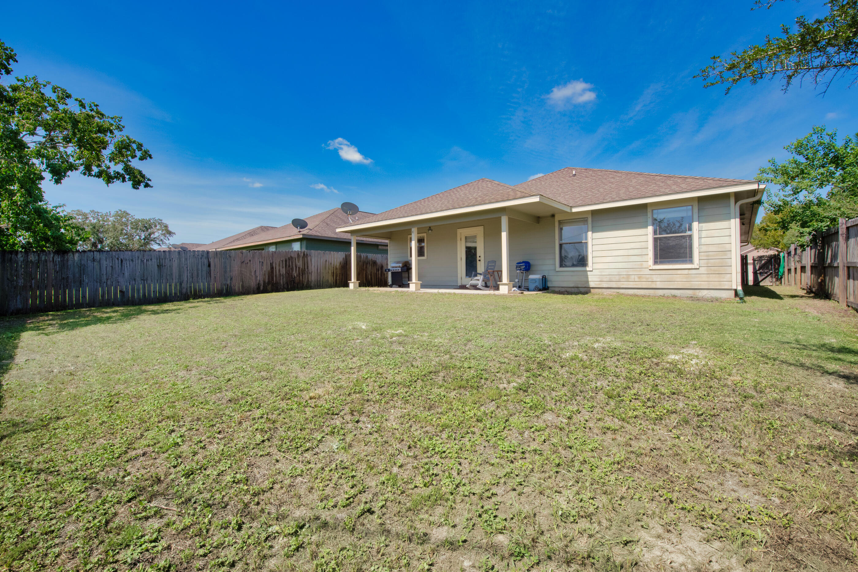 COTTAGES AT EAST RIVER - Residential
