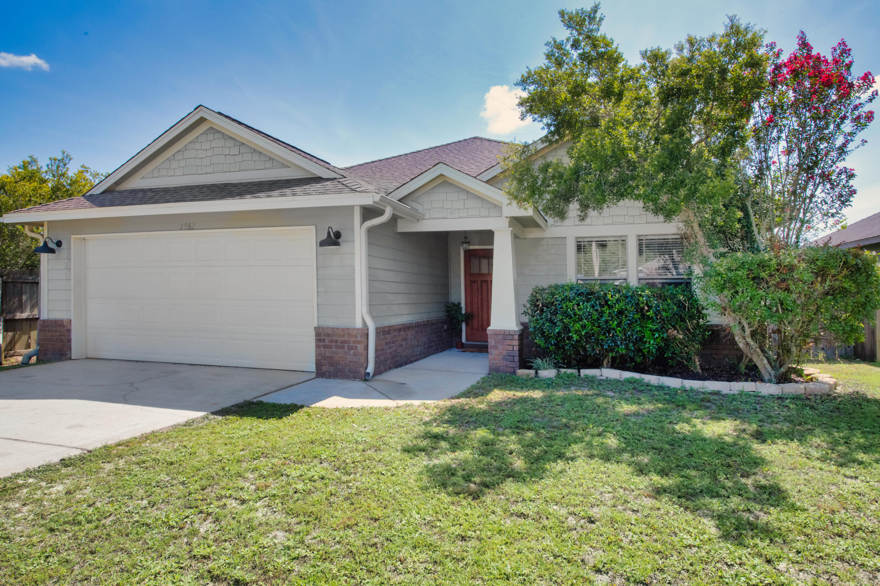 COTTAGES AT EAST RIVER - Residential