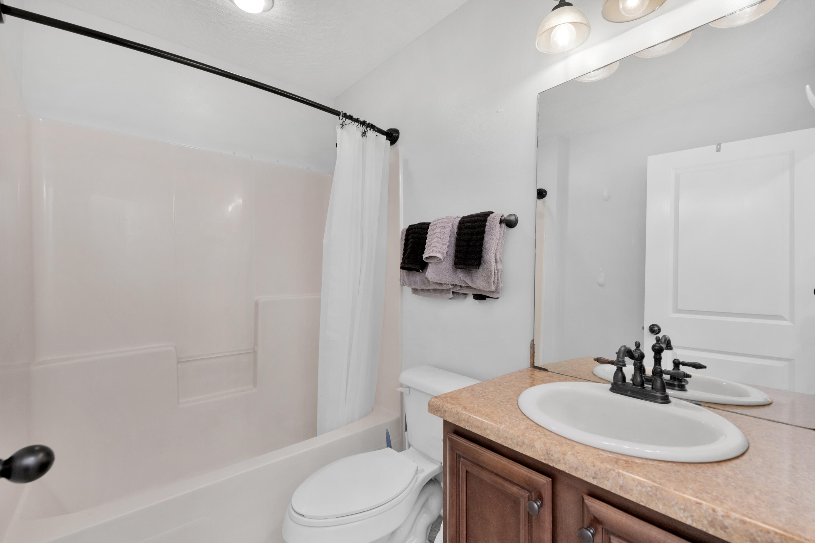 COTTAGES AT EAST RIVER - Residential