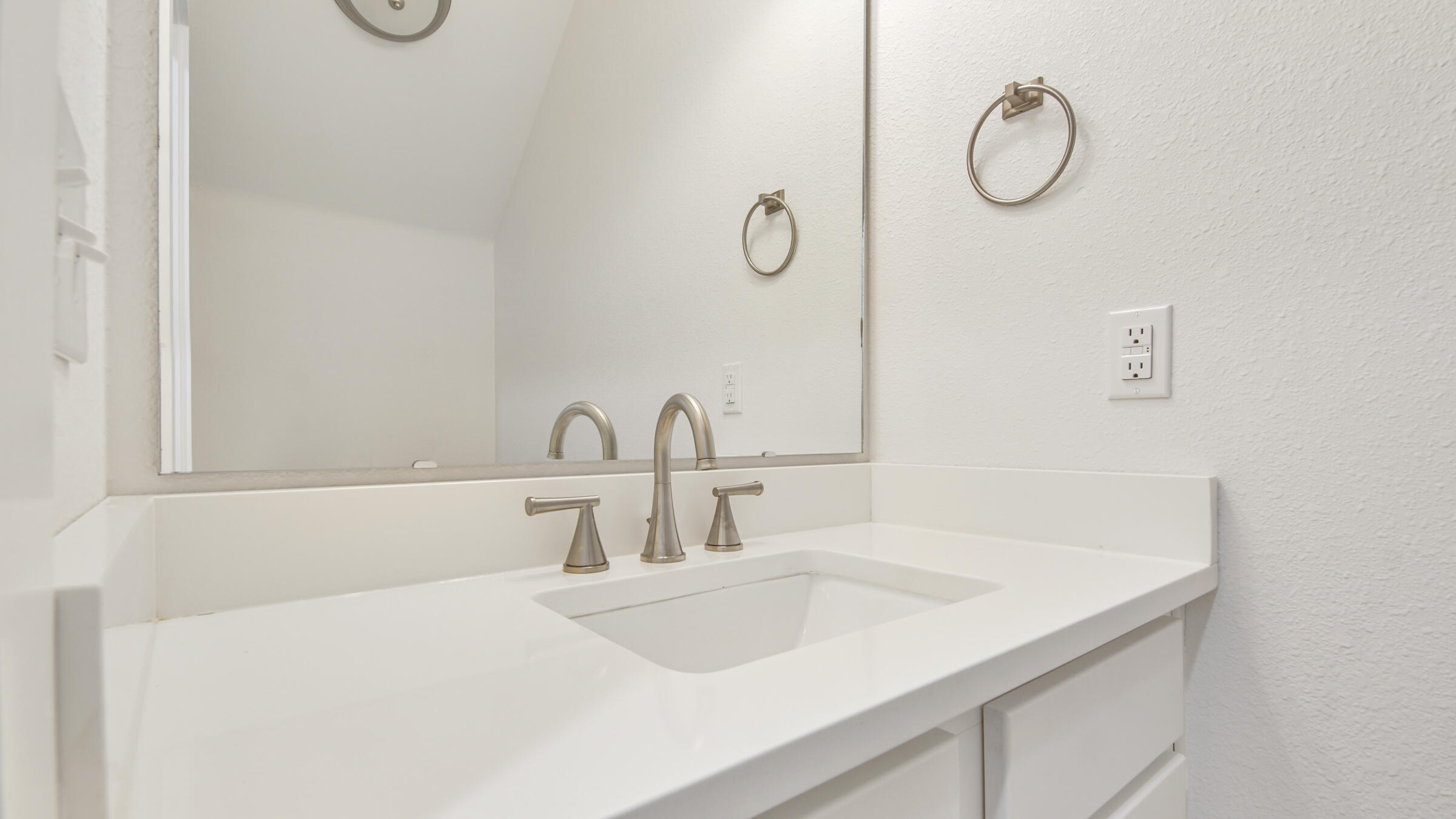 TUSCAN VILLAGE TH - Residential