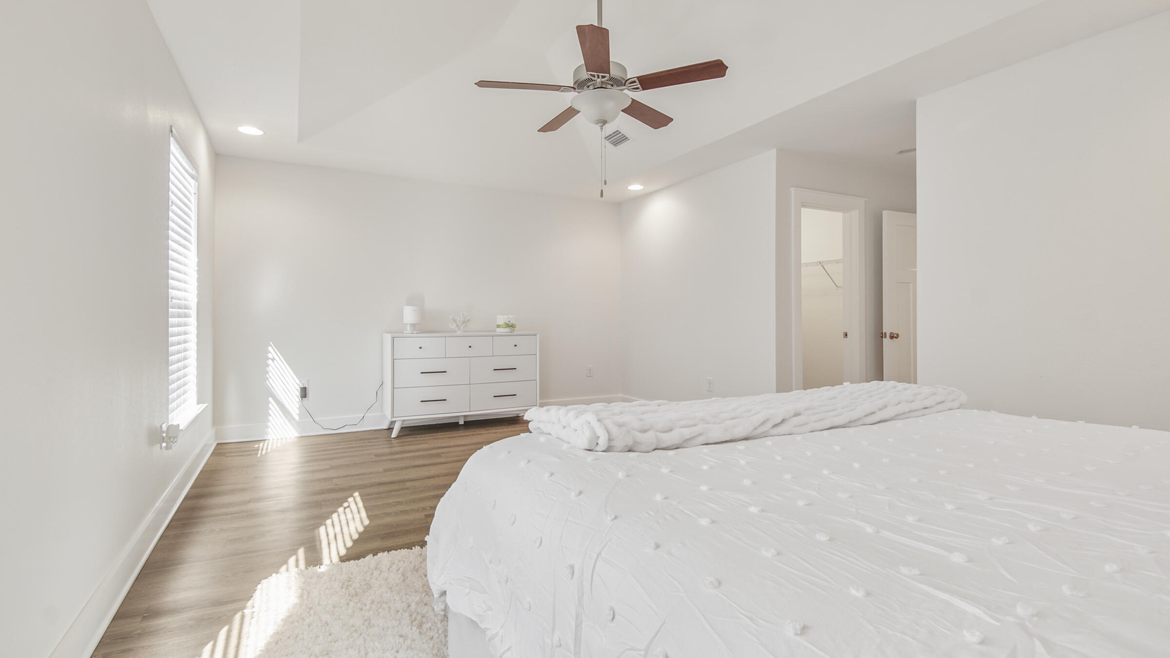 TUSCAN VILLAGE TH - Residential