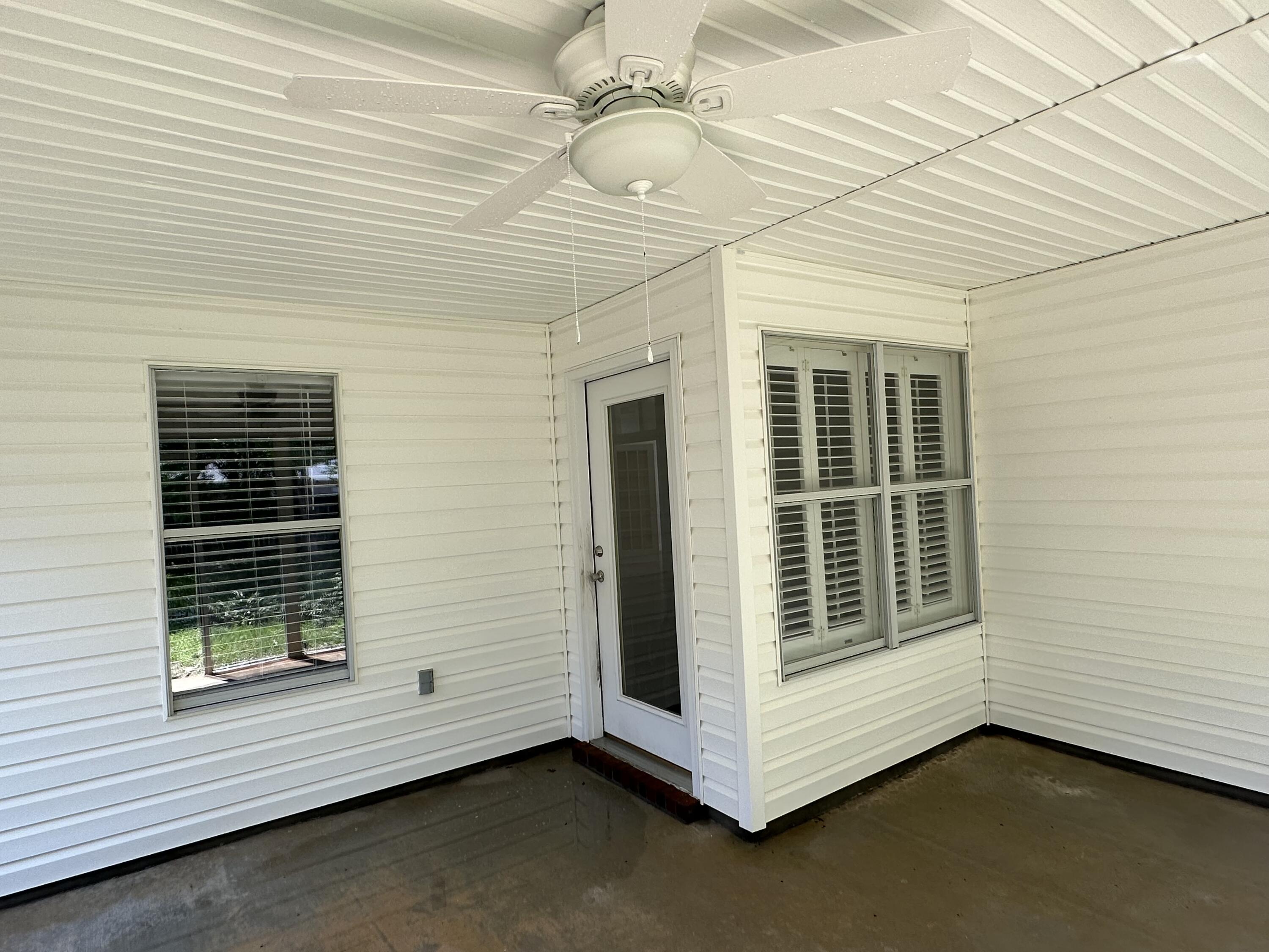 MAGNOLIA FOREST S/D PH 2 - Residential Lease