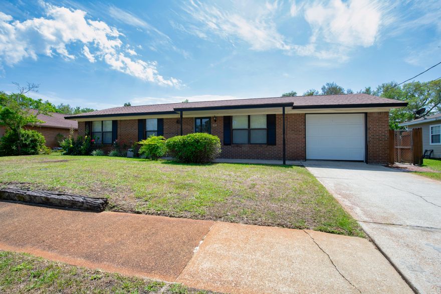 This 3 bed 2 bath all brick home features a 1 car garage with storage, mud room, large master suite, private fenced in backyard and newer kitchen appliances in the well-established & quiet neighborhood of Chateau De La Mer. This home is just a 10 minute drive to Hurlburt Field! 

Beautifully updated kitchen & bathrooms, bright throughout and a large backyard.