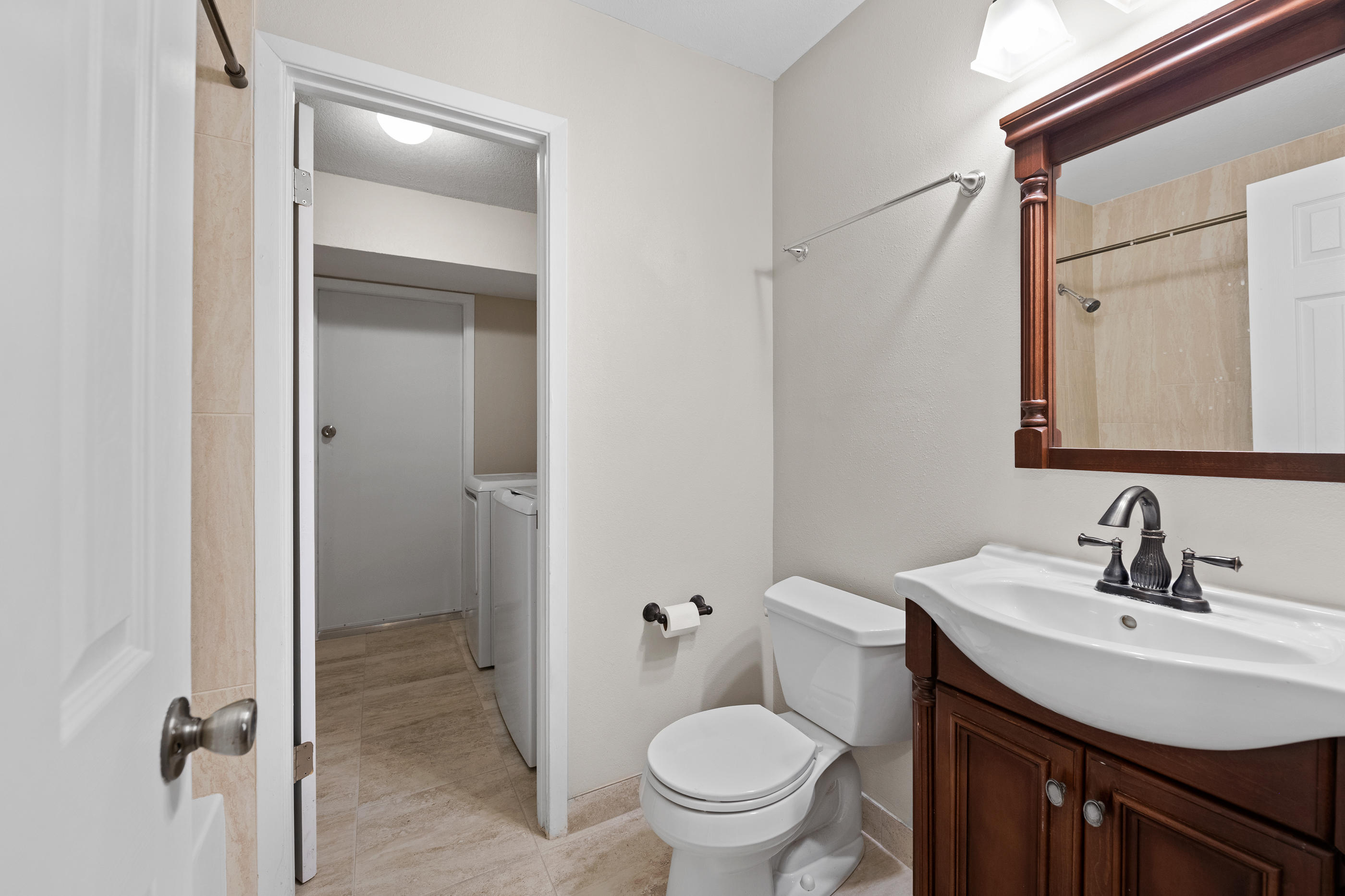 CHATEAU PRES DE LA MER - Residential Lease