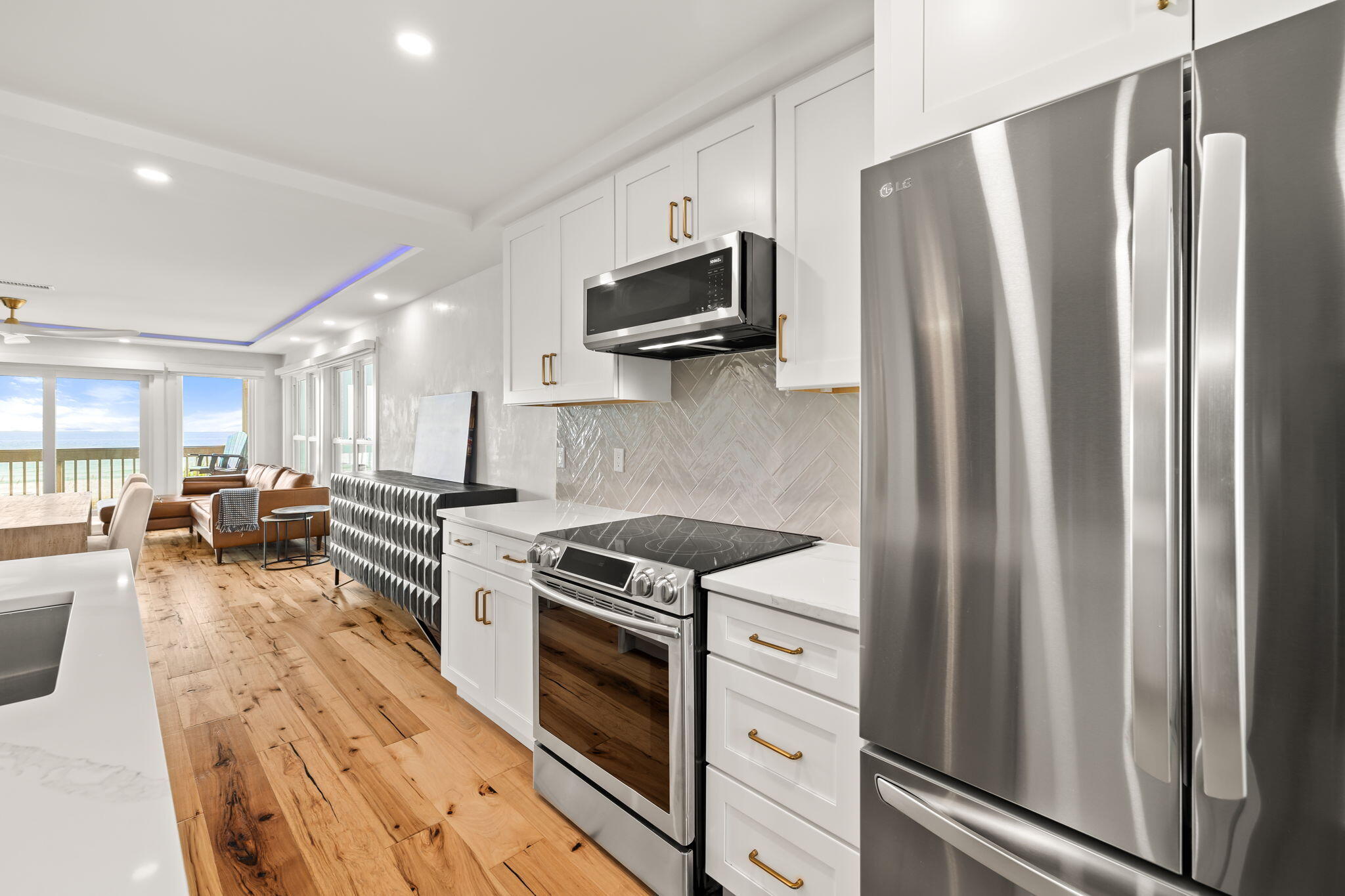RAMSGATE HARBOUR PH 3 CONDO - Residential